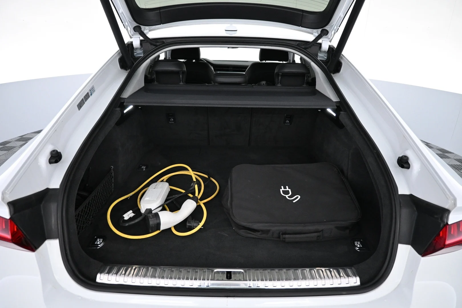 Car Image - 1d1uNj2IZlHZIcy83l1yTR