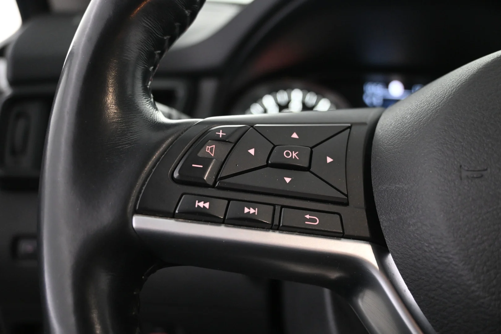 Car Image - 6HQPVq4ZfPA44SUR1ucDZe