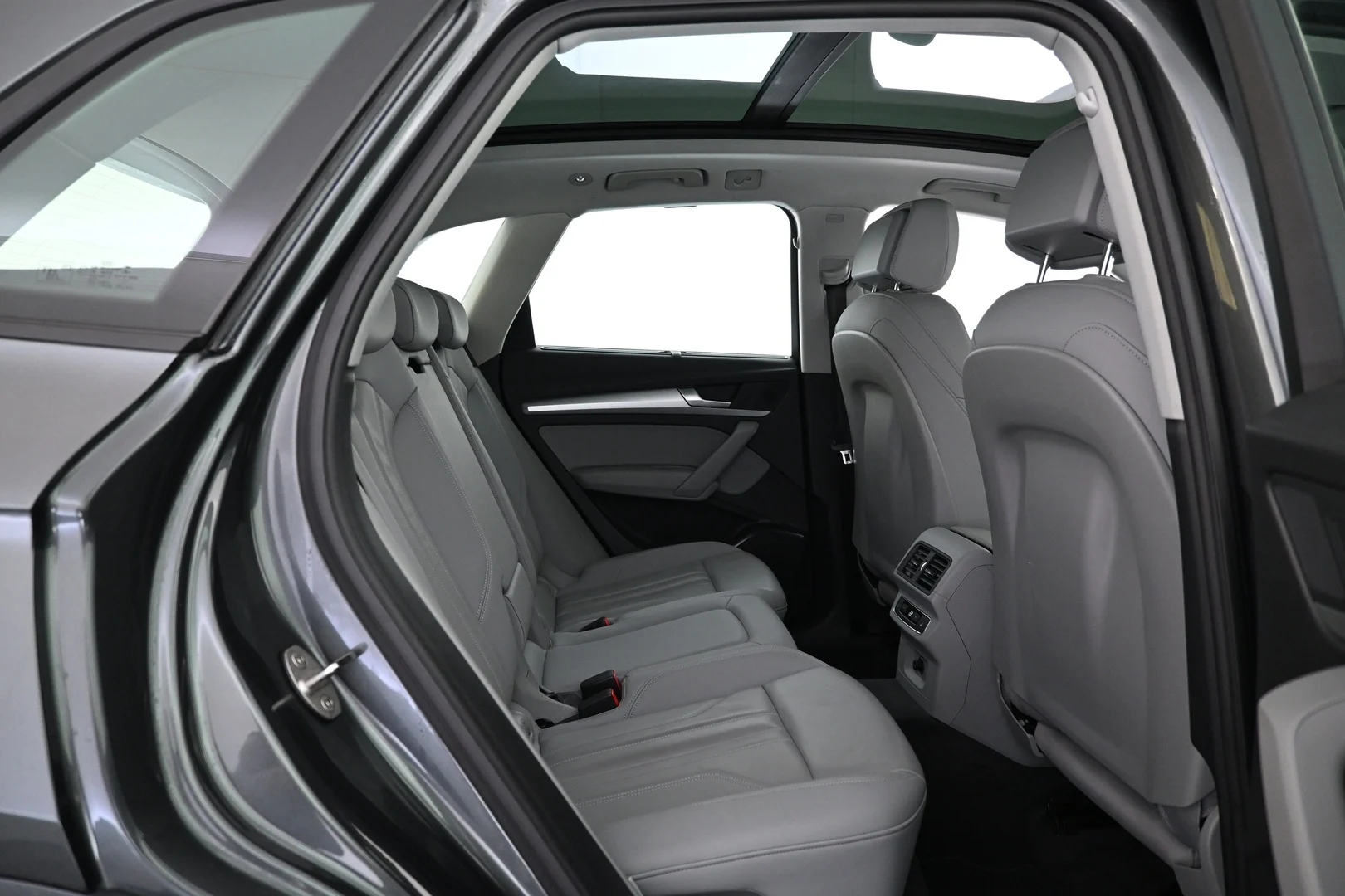 Car Image - 2i9w7pA5mbD72lGHgt2xwZ