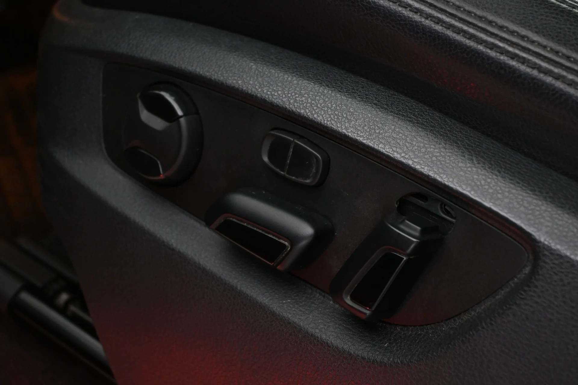 Car Image - FvbSkWF4LG5i8XOD9KfnE