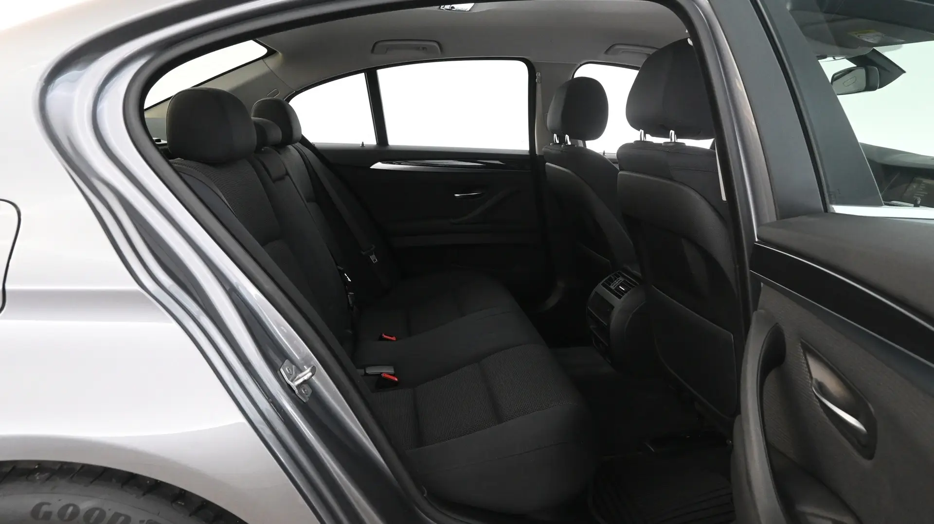 Car Image - 7h1owSTNXVxQchMf7BF2di