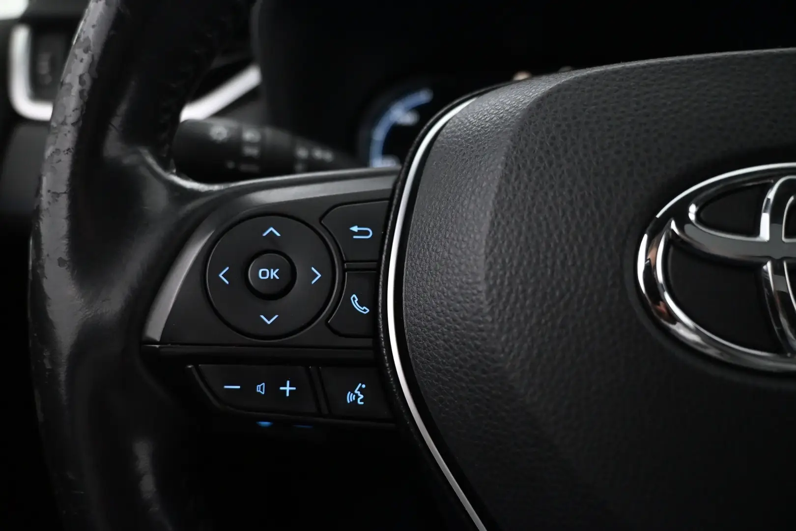 Car Image - 5ttHdX0whO6d6u9RK33l3F