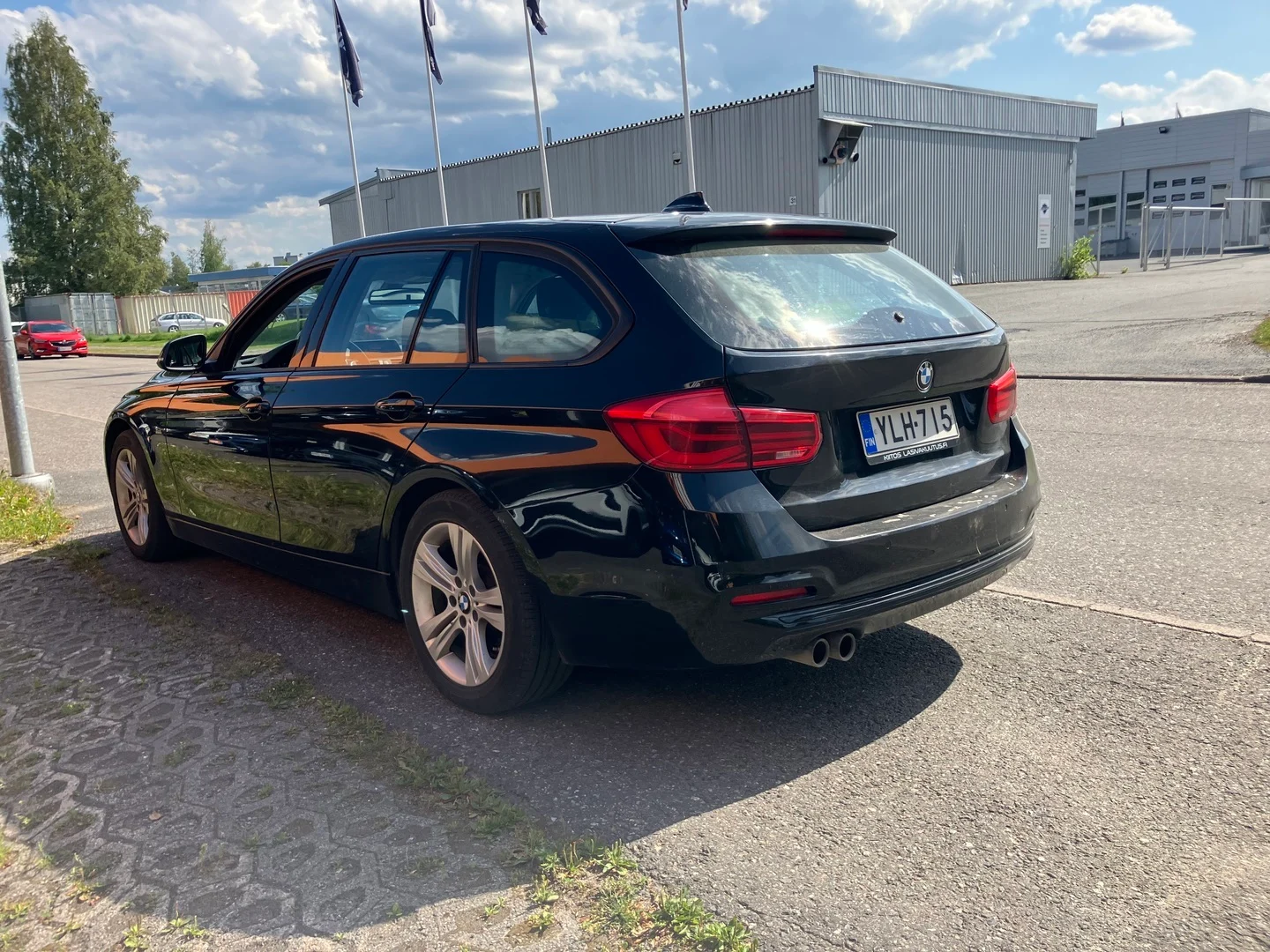 Car Image - 2ljHfzQJ96eazt6w7bmtol