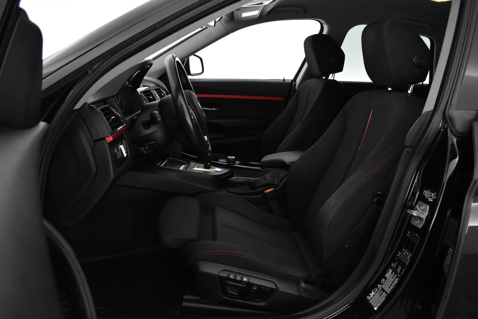 Car Image - 64qHl7rhOh0nhrD94tAXU5