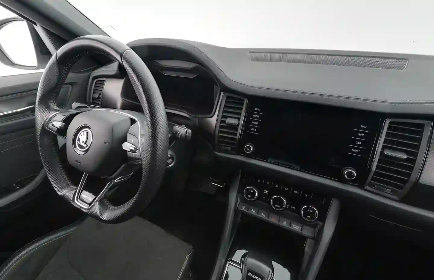Car Image - 5Q7TPXnHgjJXTB5Whzotox