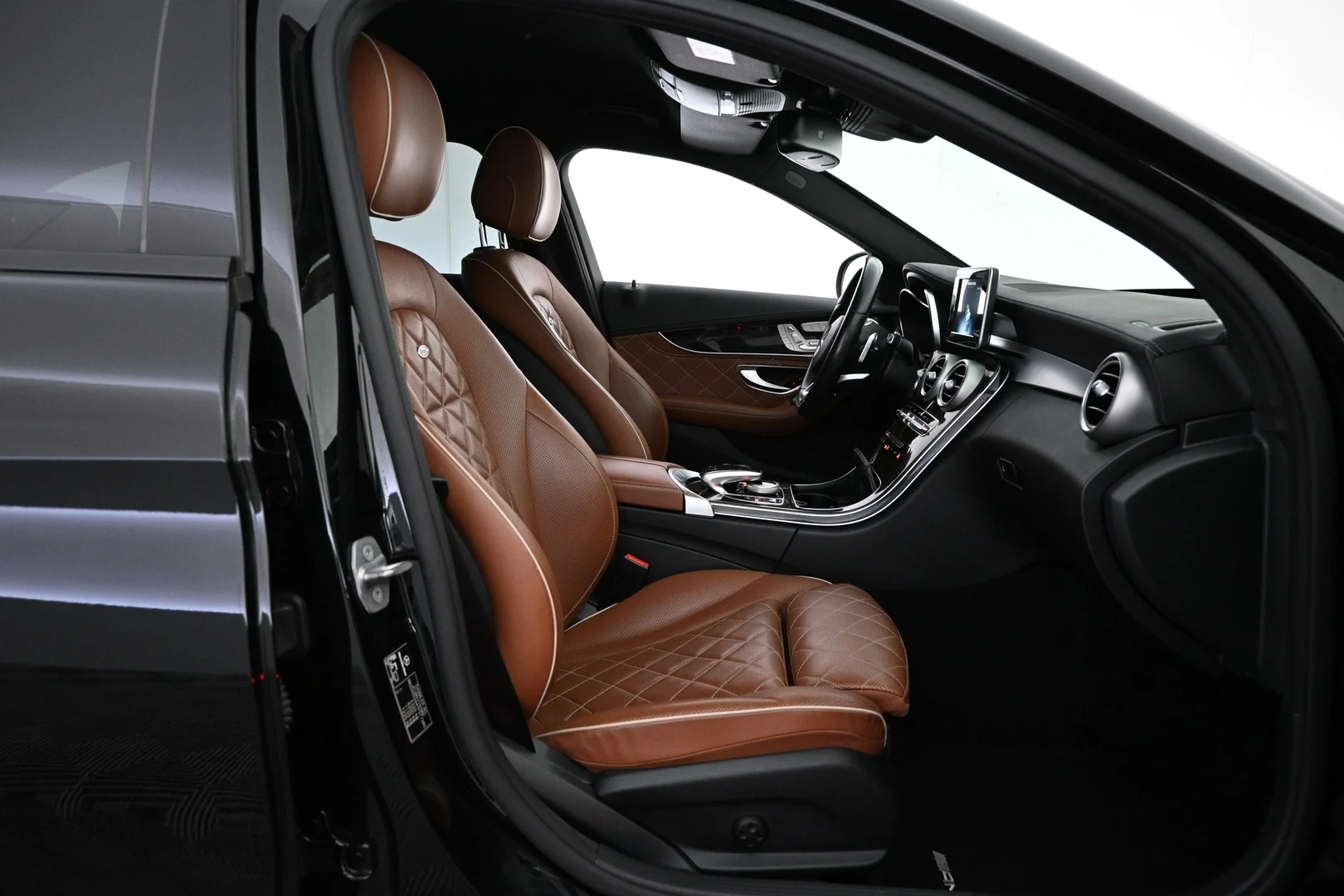 Car Image - 5Eg3bkpwyRfyPZZDrzSPdJ