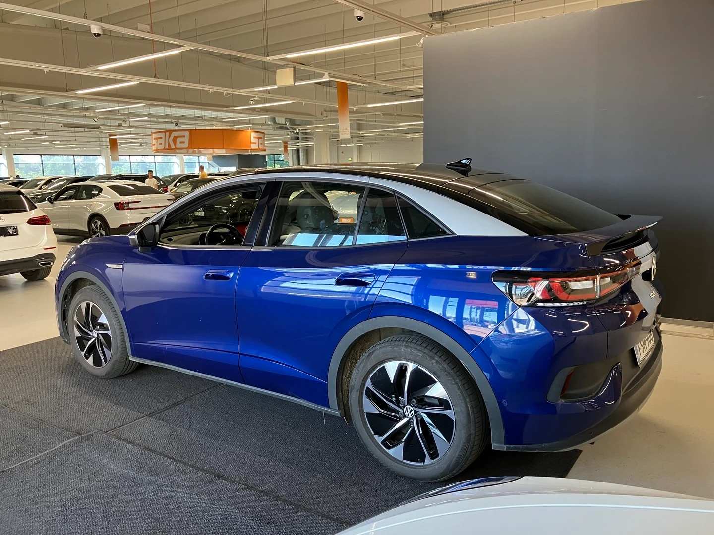 Car Image - 6w76x2zos2FLSTIoNMvY8G