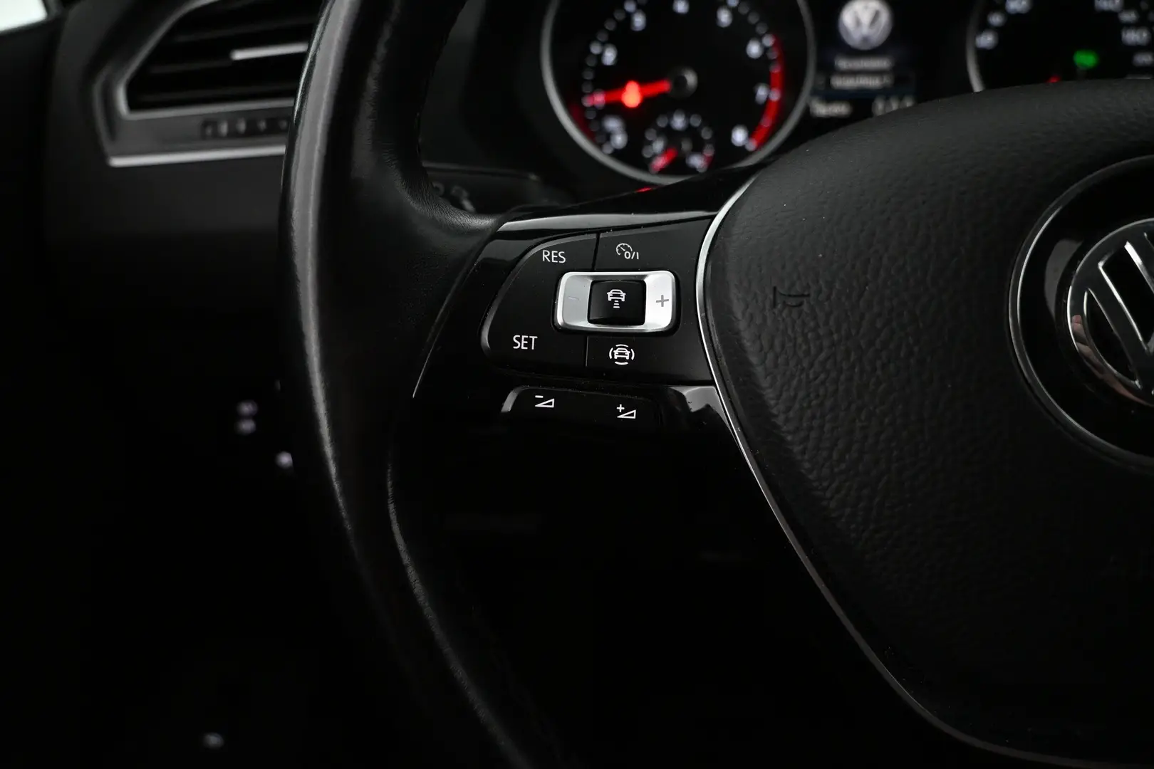 Car Image - 3JytaIFGS3l8OCvm64HvLS