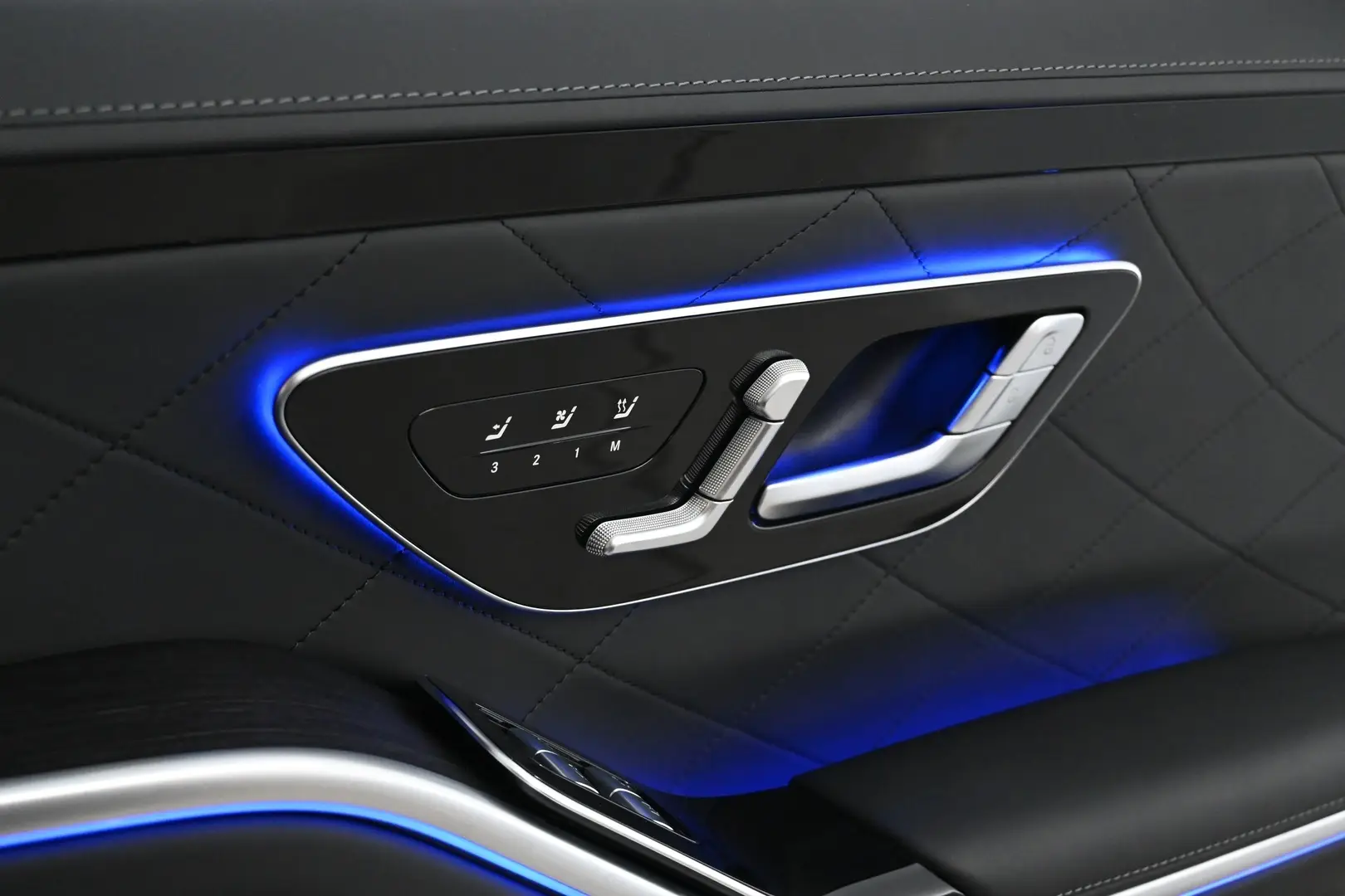 Car Image - 2C3JoUKVZo3uUnIIsgkTVw