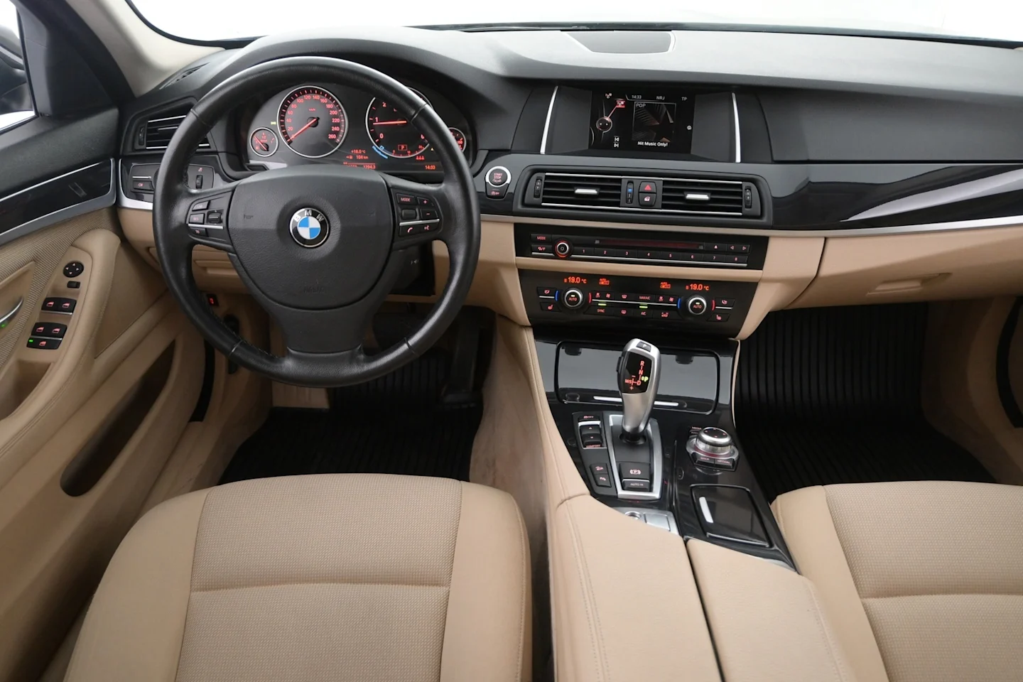 Car Image - 26Mlg1N8qDzmq2AMEK6ig8