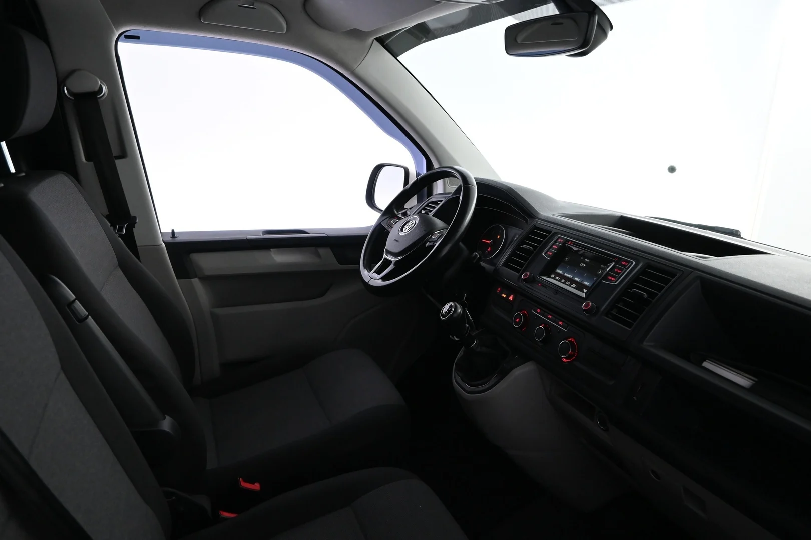 Car Image - 2ijVd0uxVQTrvcE8oc6yHS