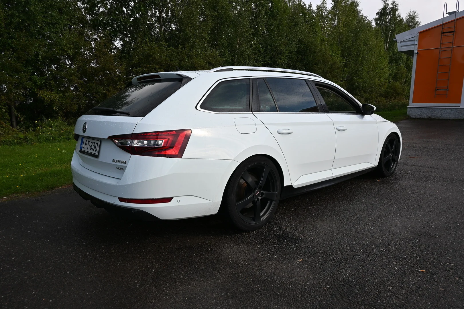 Car Image - 35c45gwHClb28VkxVojTIU