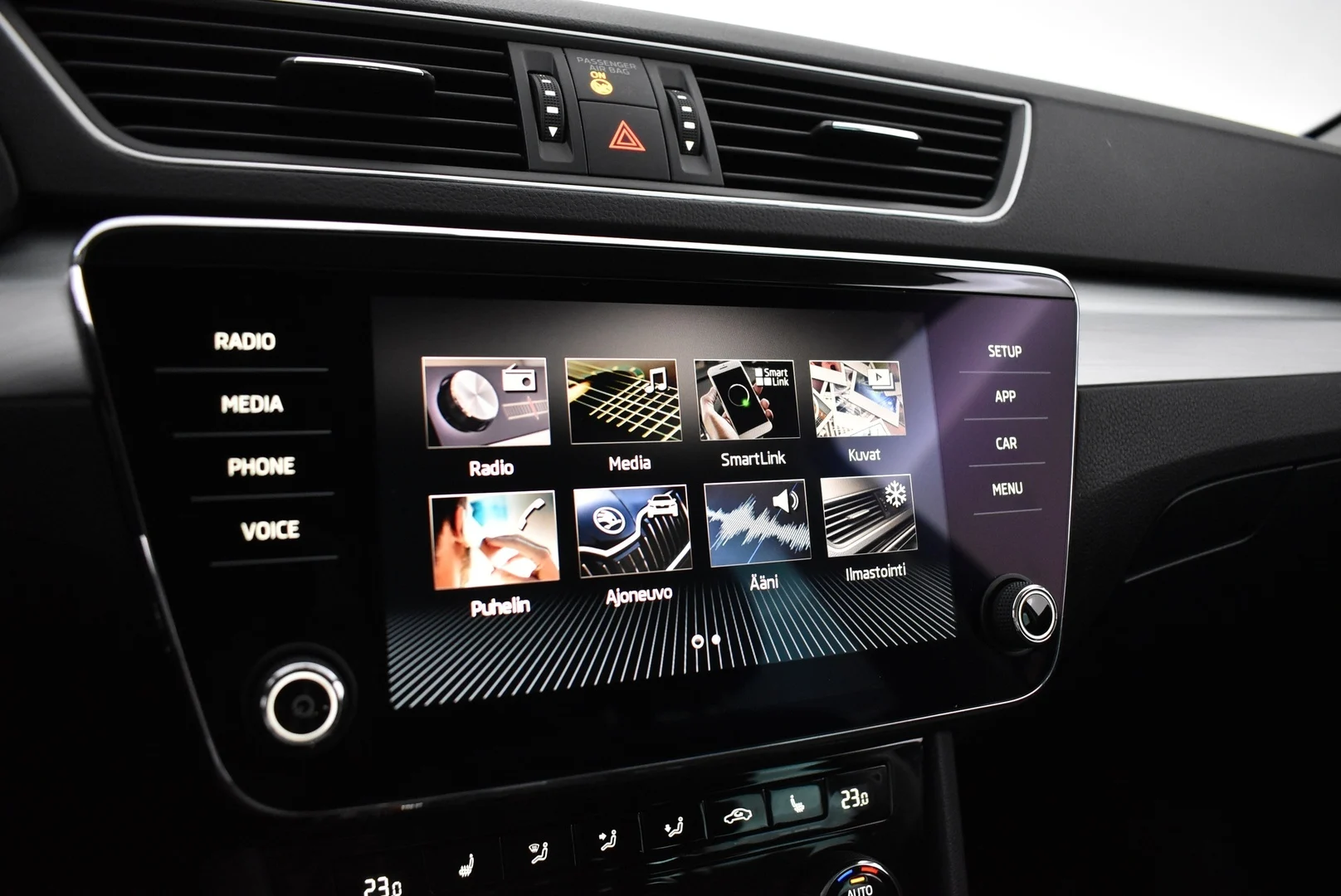 Car Image - 2RnB2iiVZbv3fvqbStzKTg