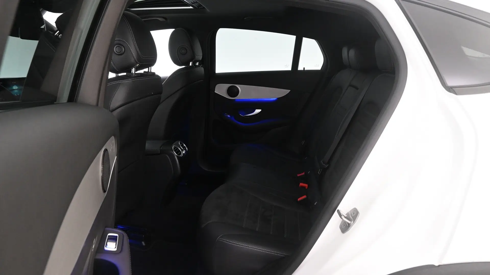 Car Image - 7hJKispz1JWmzM5OSZVHaC