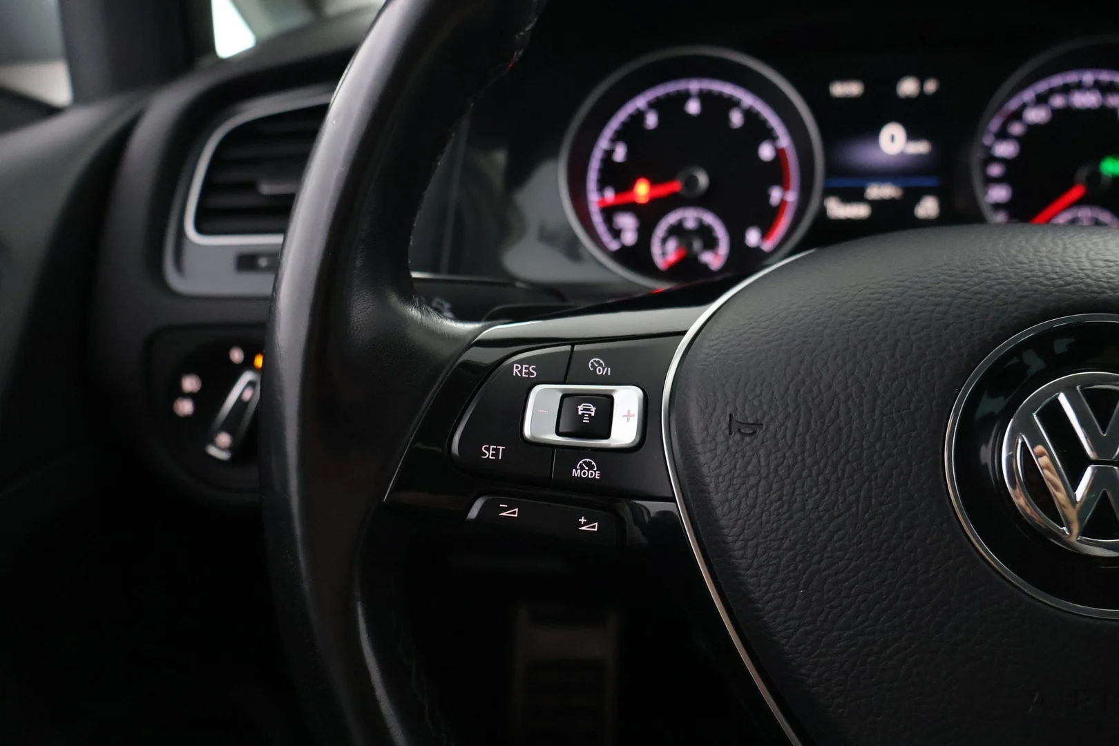 Car Image - 3pKWBsnj3h4CMm6ssPYBNo