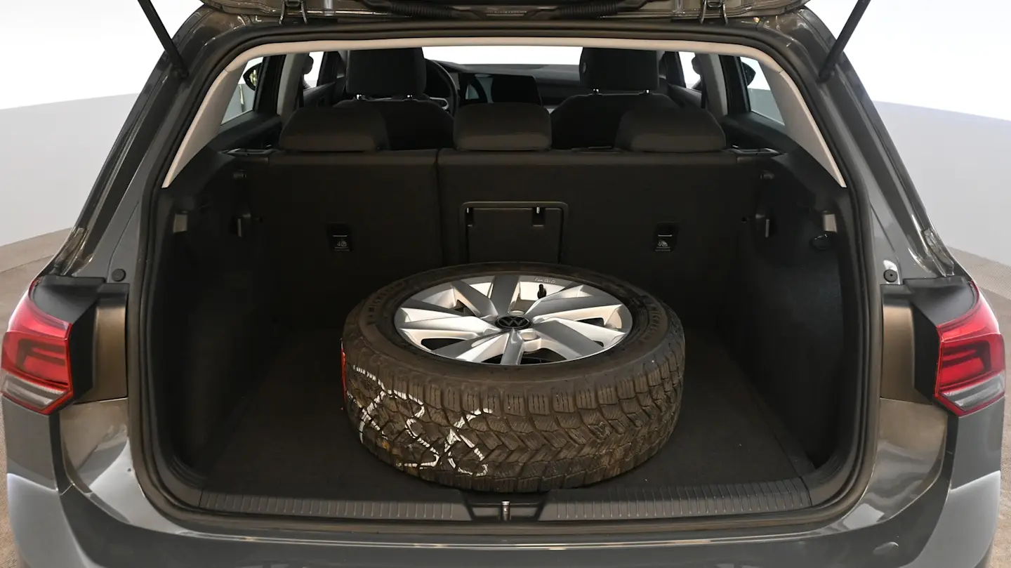 Car Image - 4pxaCgzaOz5MDEwxBAgbwm
