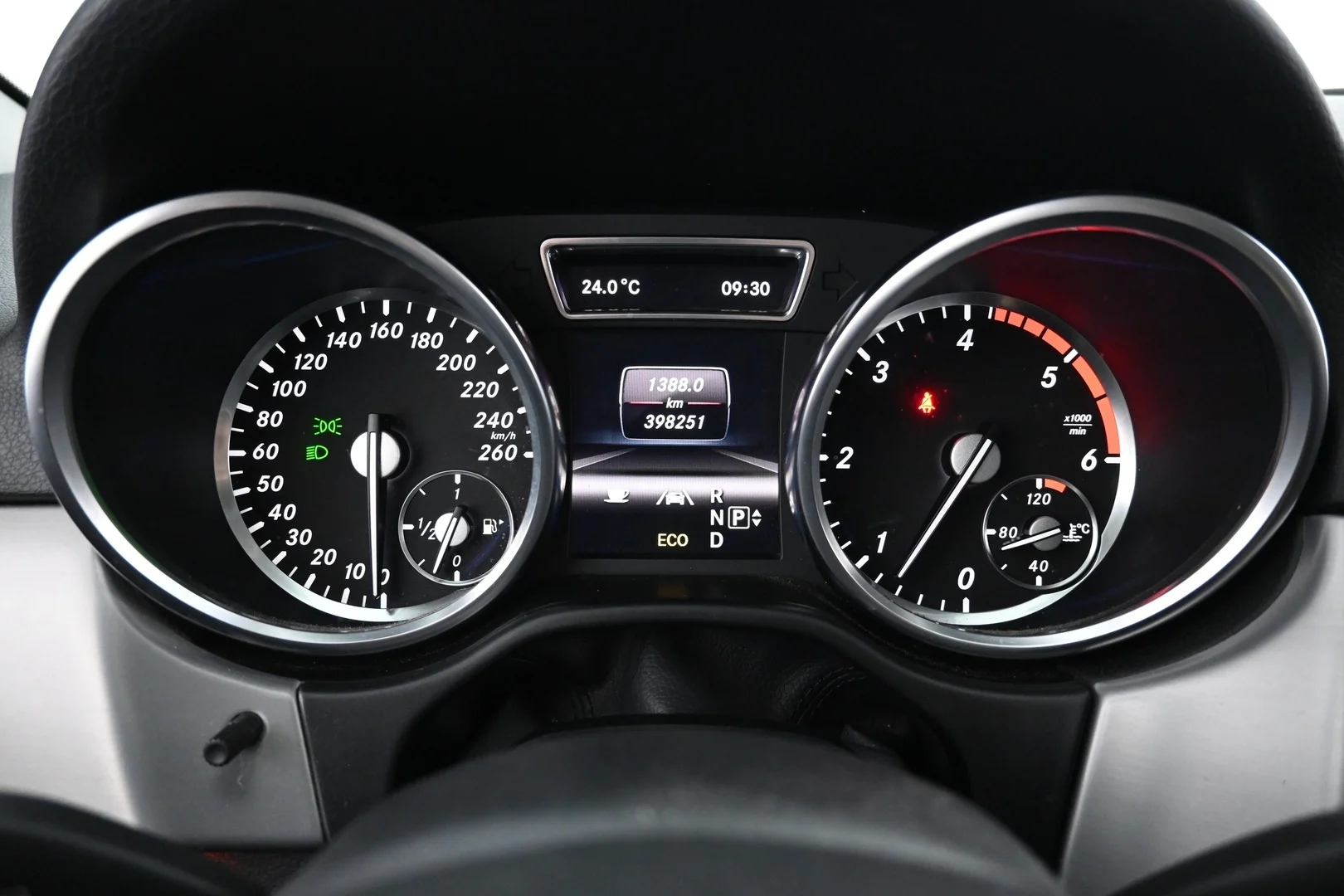 Car Image - 2eYDl3GLE6EOTe6HoSUlWb