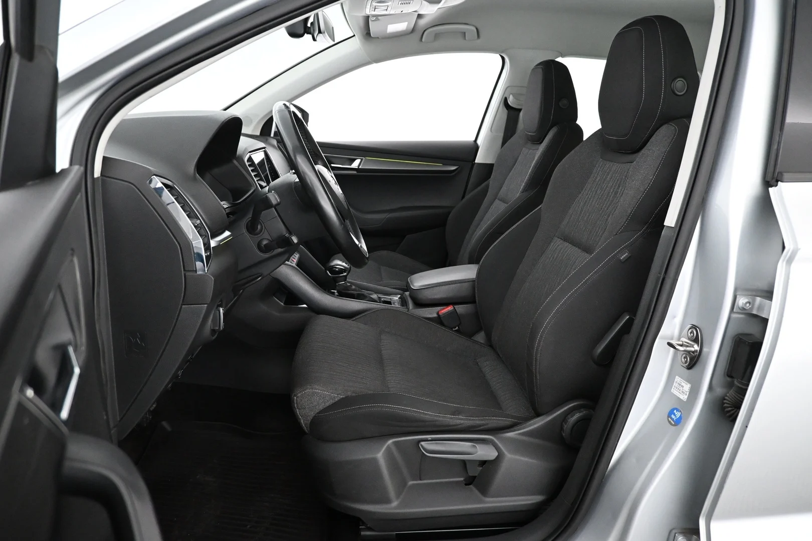 Car Image - 6Wo2fU2hyyGEo6cWGqBxQE