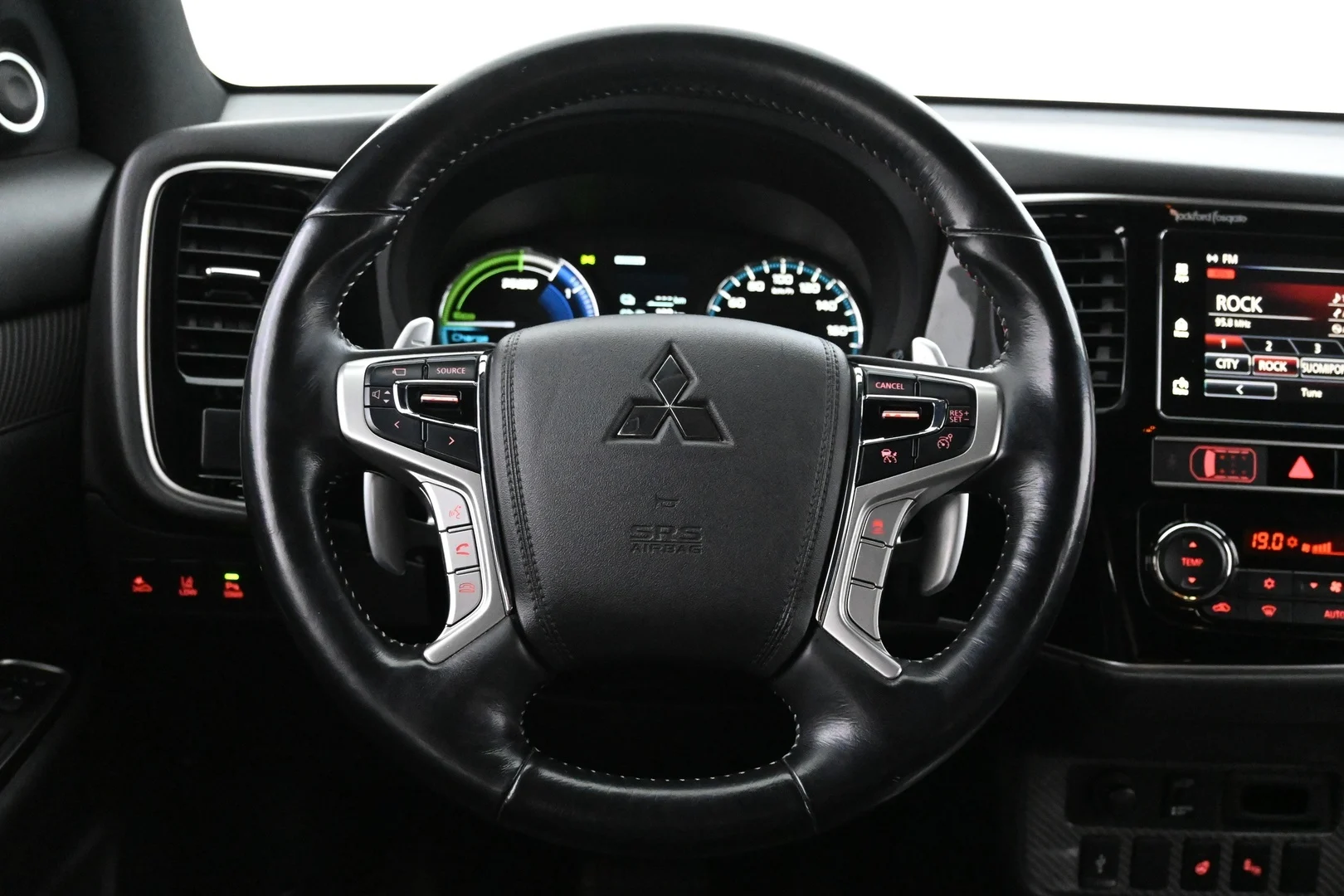 Car Image - 6thJ1tBrxWQXbhzIJNhpiP