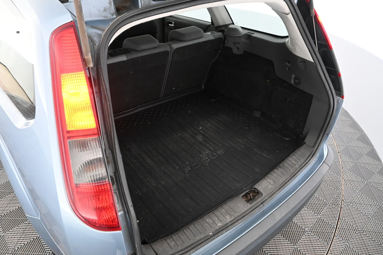Car Image - 3ySfY5mA1imSwpWKQmD4PP