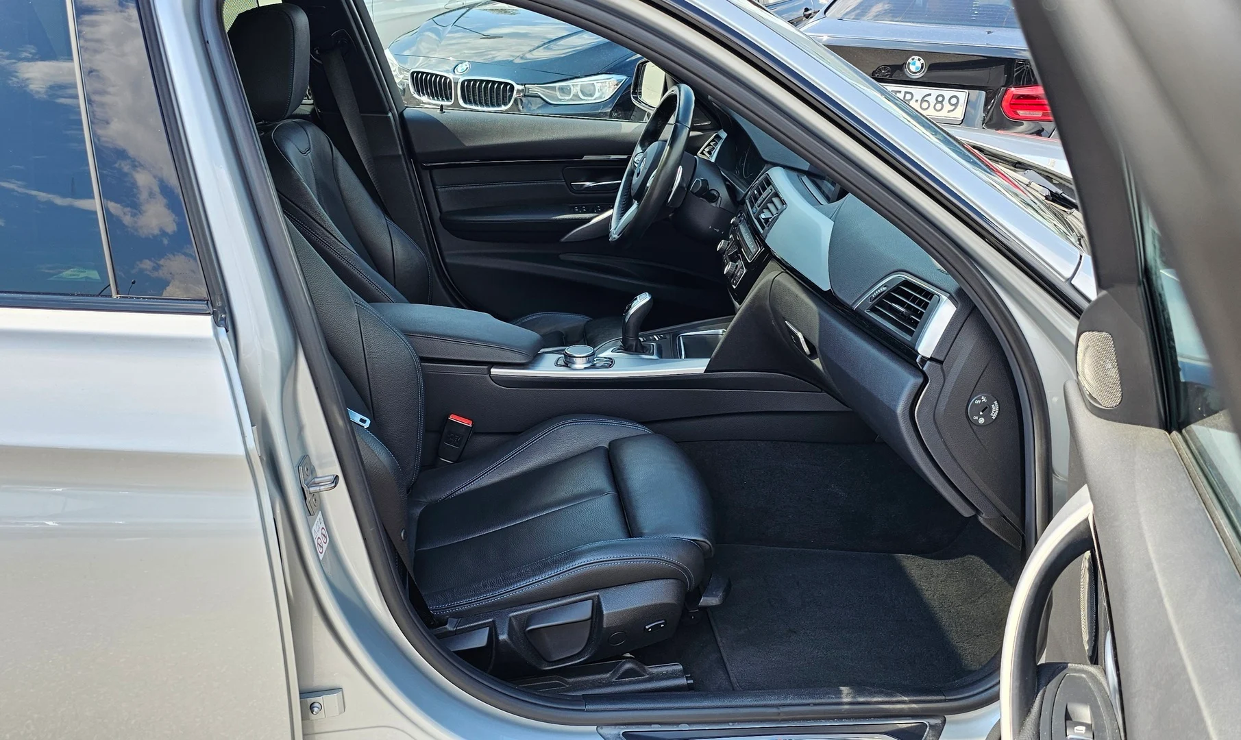 Car Image - 4SlzjSC9uTHKIb8wQaaOLK