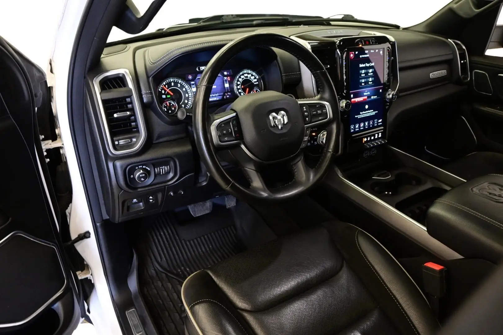 Car Image - 2oEDmYI3U4z6N8g3znNxXC