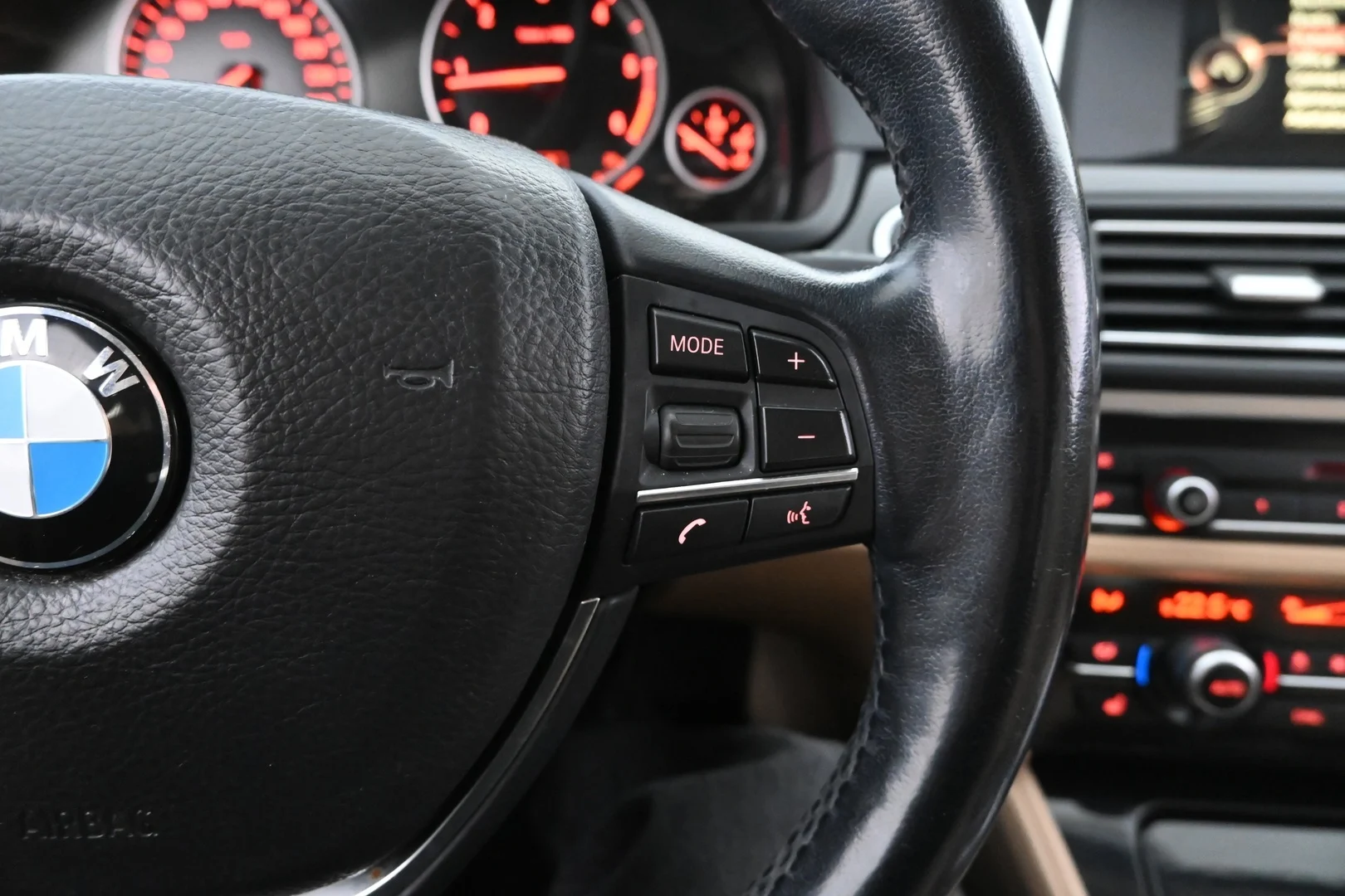 Car Image - 6CQmzXLQbUfuxjcGuvByGP