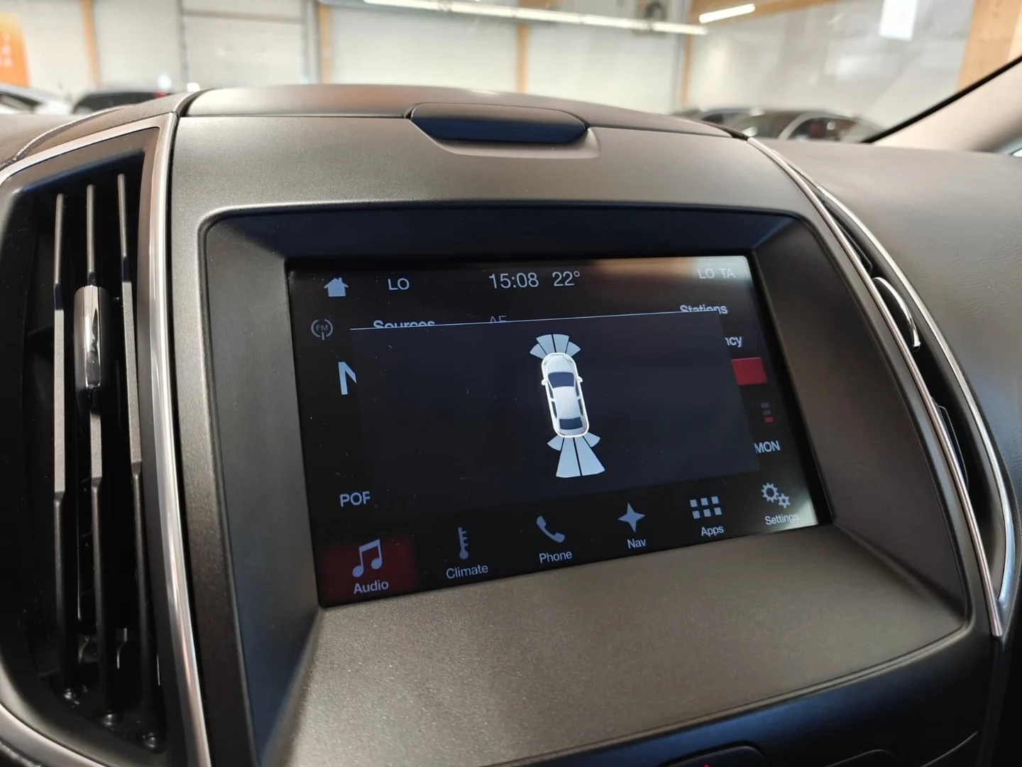 Car Image - bAo5caeL3b3eIEMPE7T9V