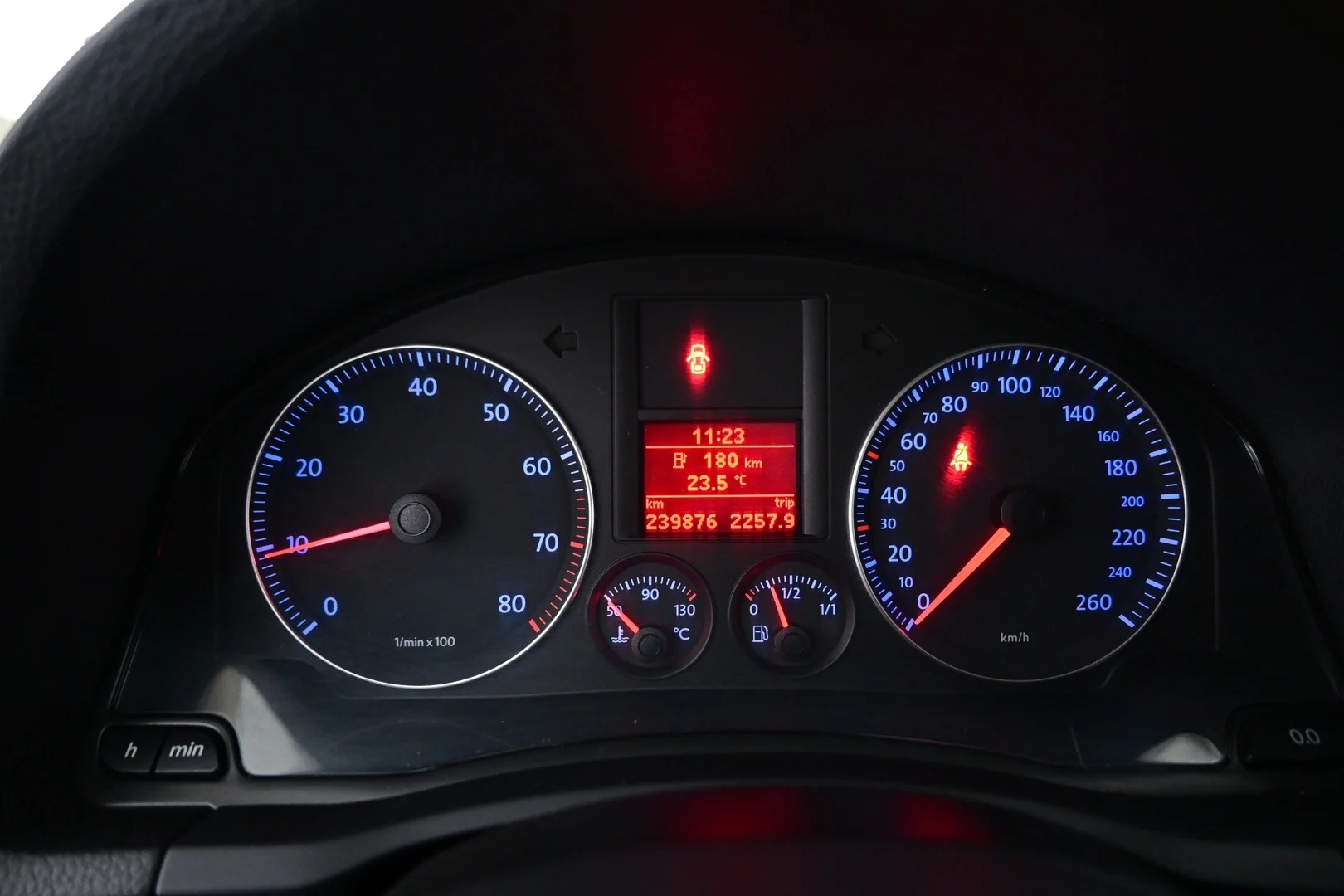 Car Image - 3SVq3hWd0yzRVBslBchvFn