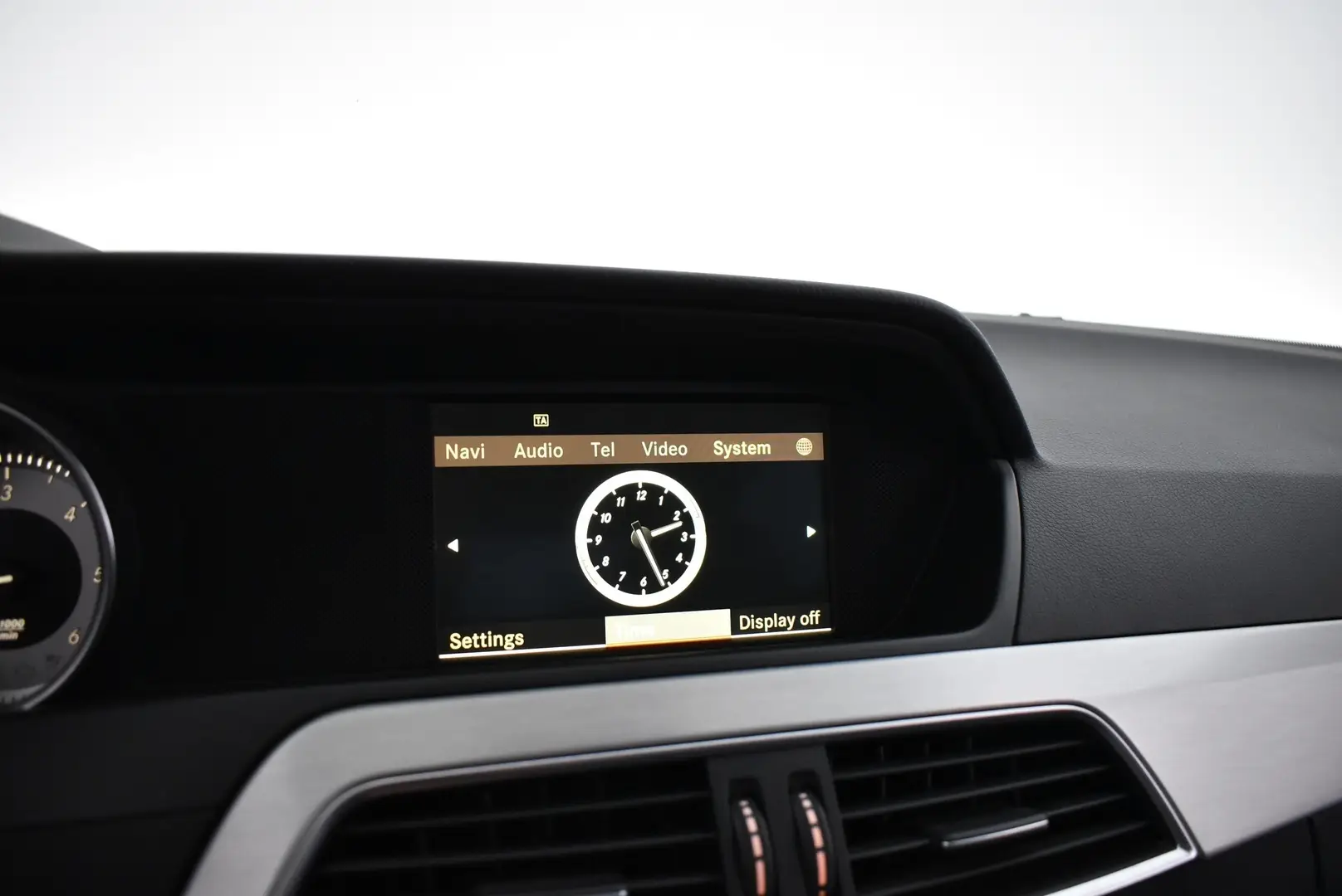 Car Image - 9pnsRtMAwZ7pae1Lvy67s