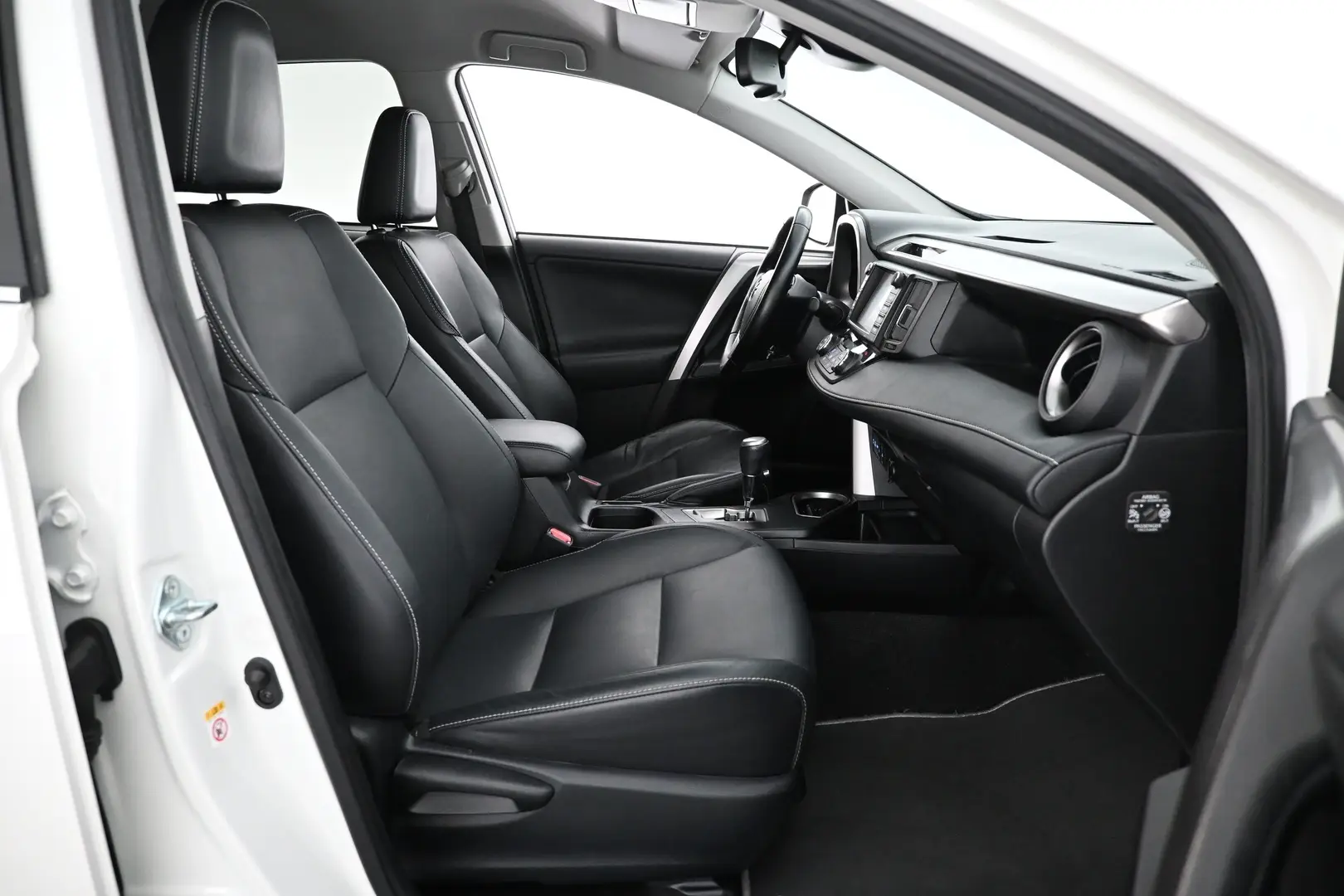 Car Image - 37YC0ZSR9RIP7rUAfIDjdi