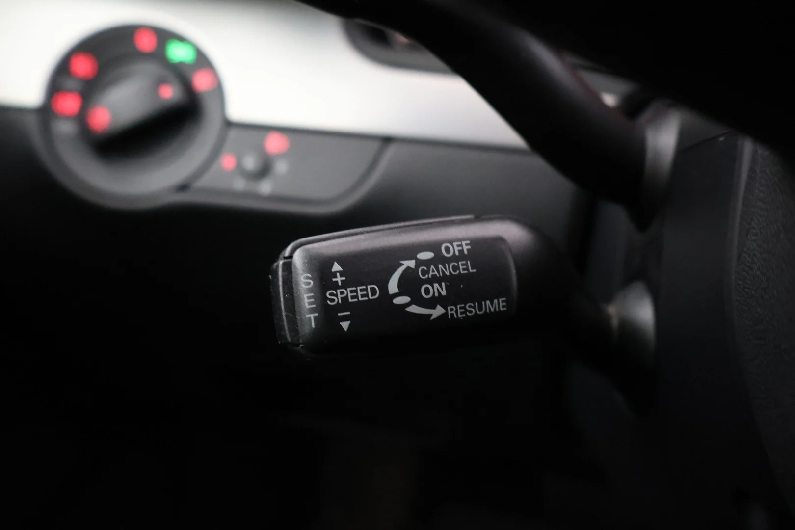 Car Image - 2caW5erBY8oqoDnM0Adt06