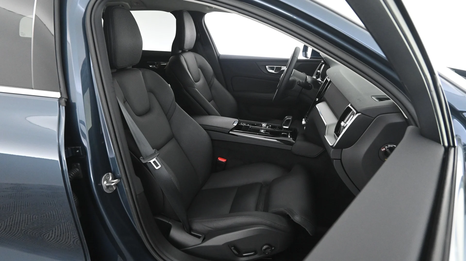 Car Image - 4cfZ5bAAhHSvMVkPdfYaDw