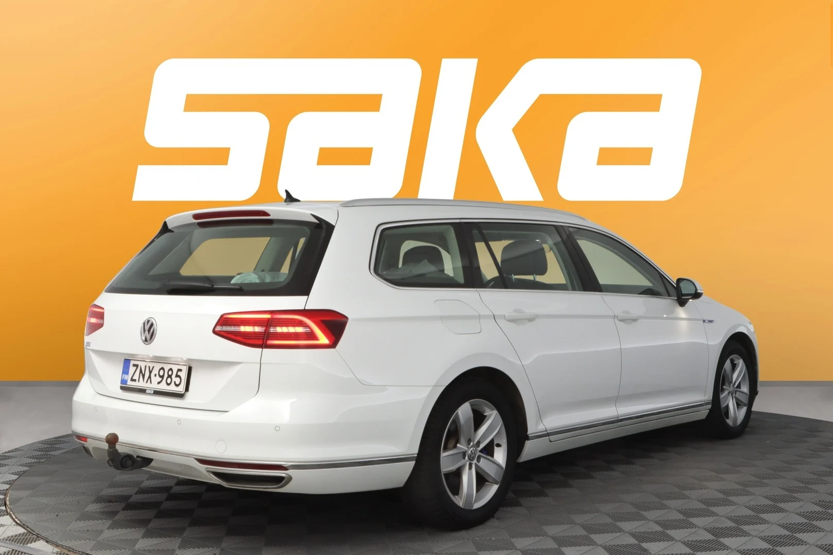 Car Image - NSDo8DdjIv3gfDPjlqTh9