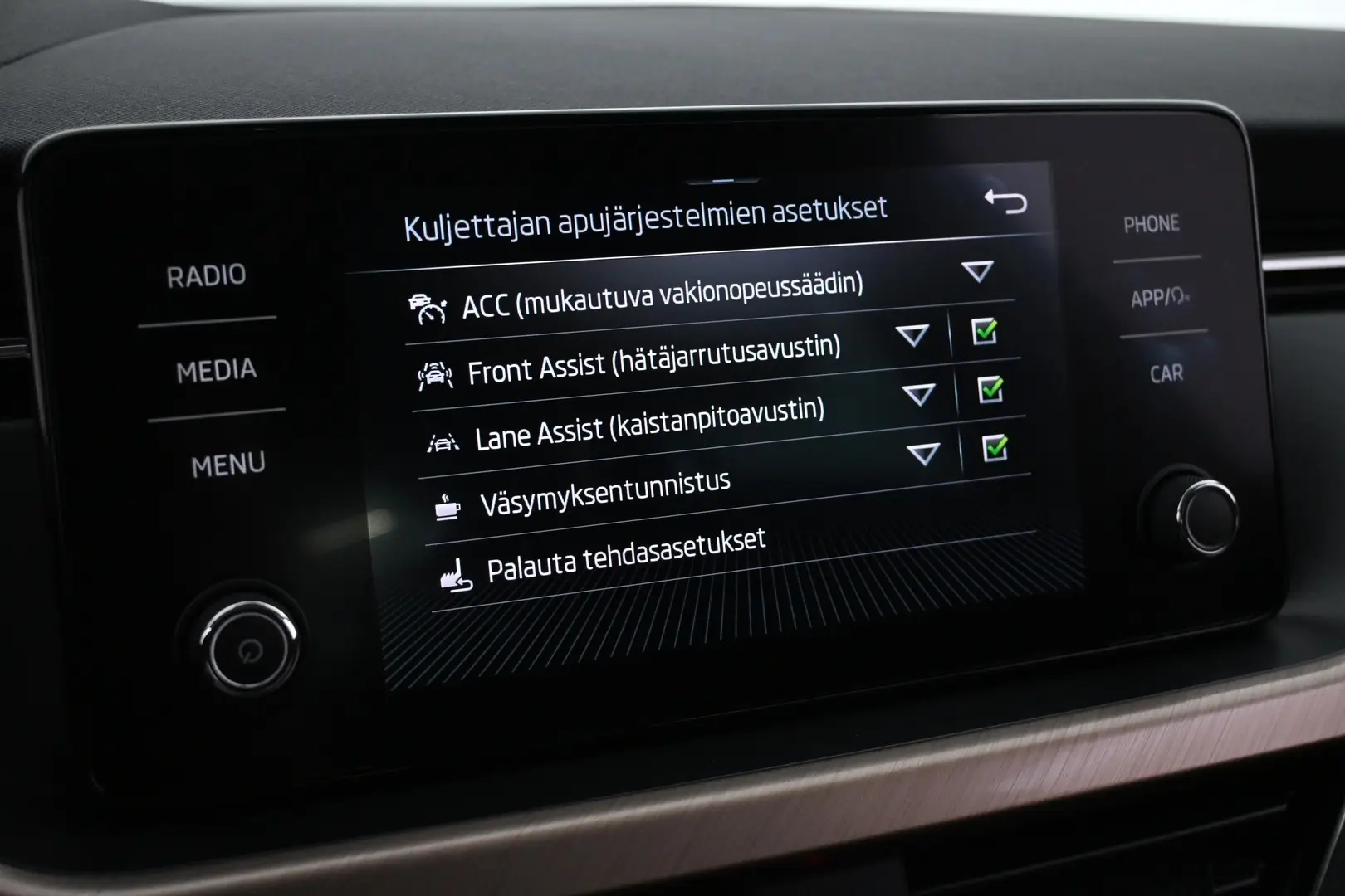 Car Image - 6XALRK9QNwwQRCgyroRArc