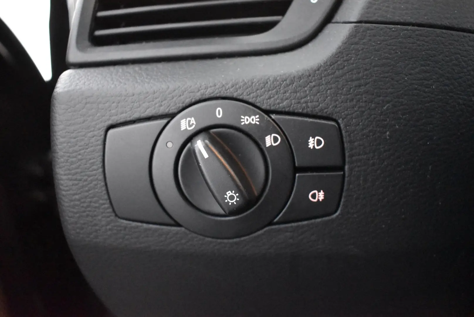 Car Image - 70RGNvfYbL75hQIssHms68