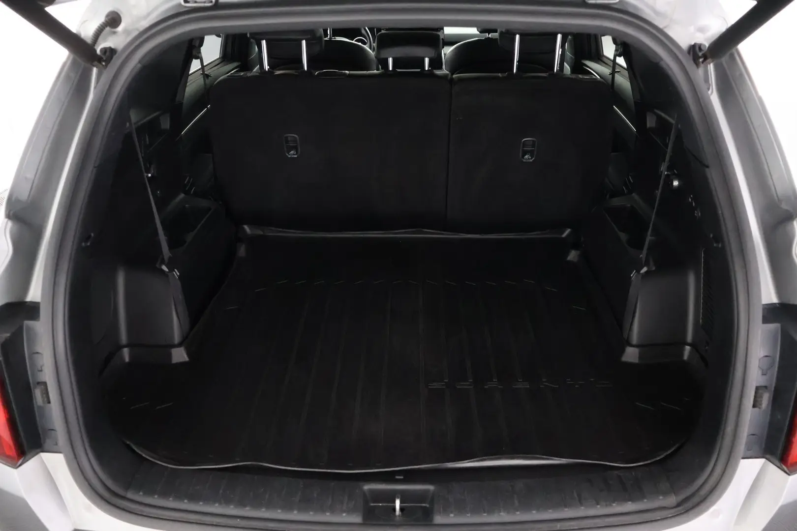 Car Image - 1Oh8HDA9EIpJNoNBcOuSWT