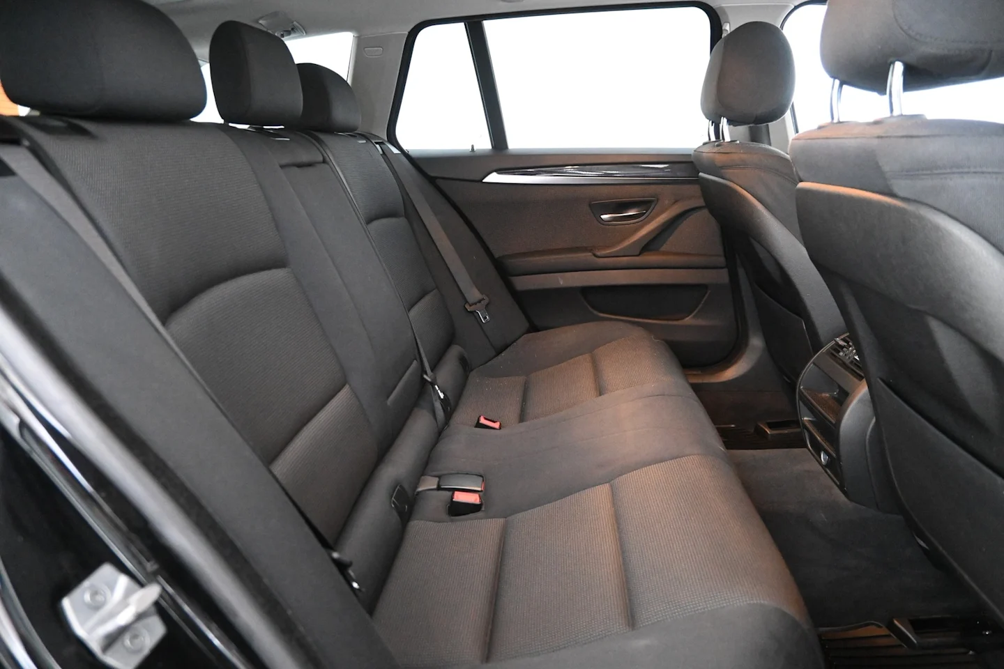 Car Image - 35jeoo7AAId1uAR5CxVaQ2