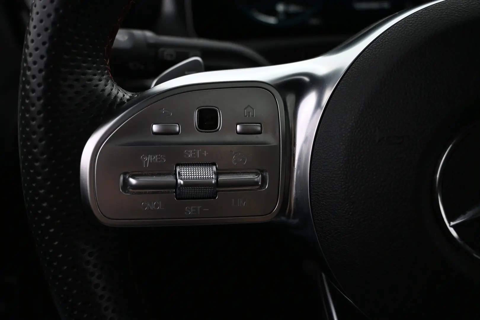 Car Image - 6dMofVd0vpCmlR1HIG9uIl