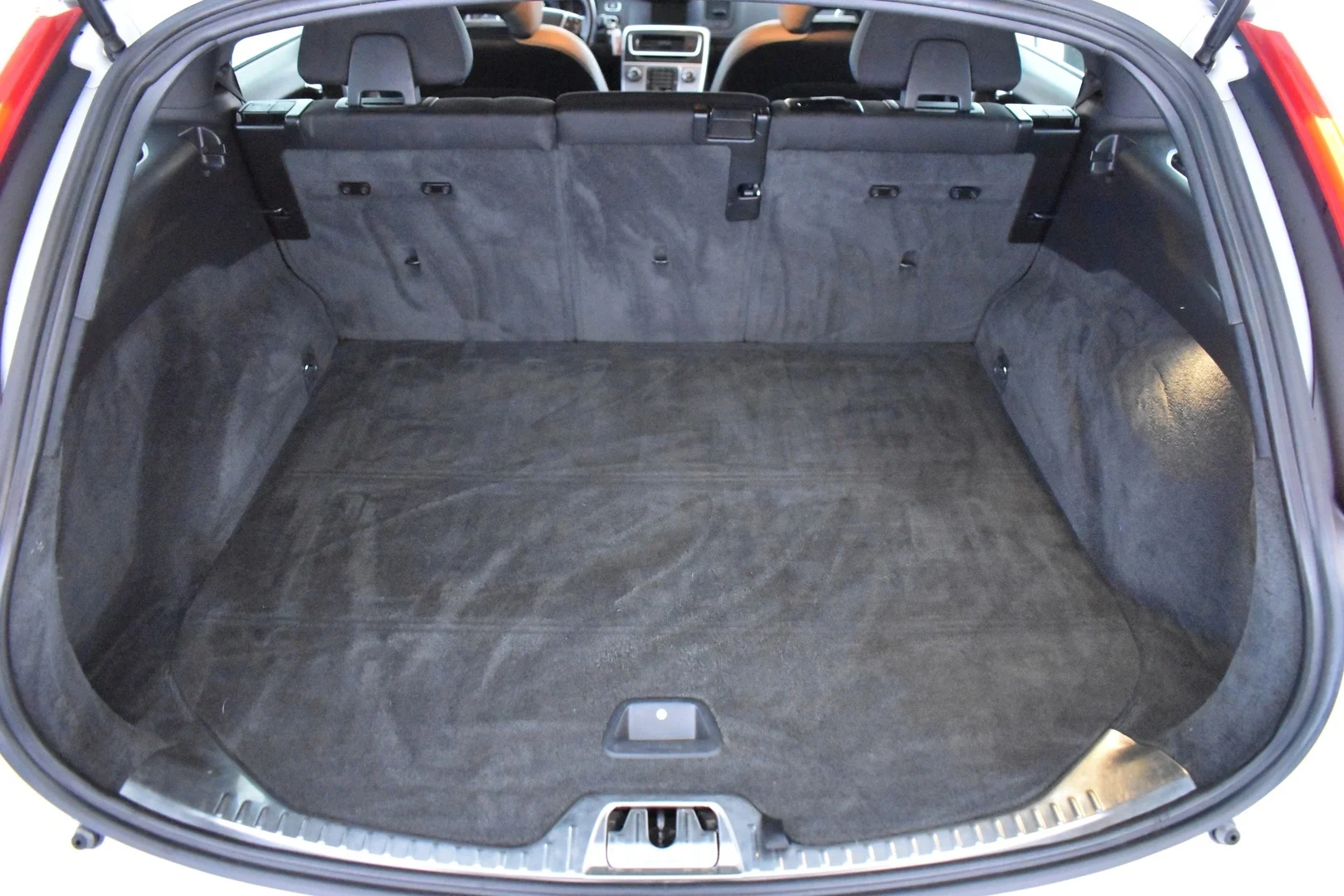 Car Image - 7E3KGmOZHu9ZFIgdbyWmsW