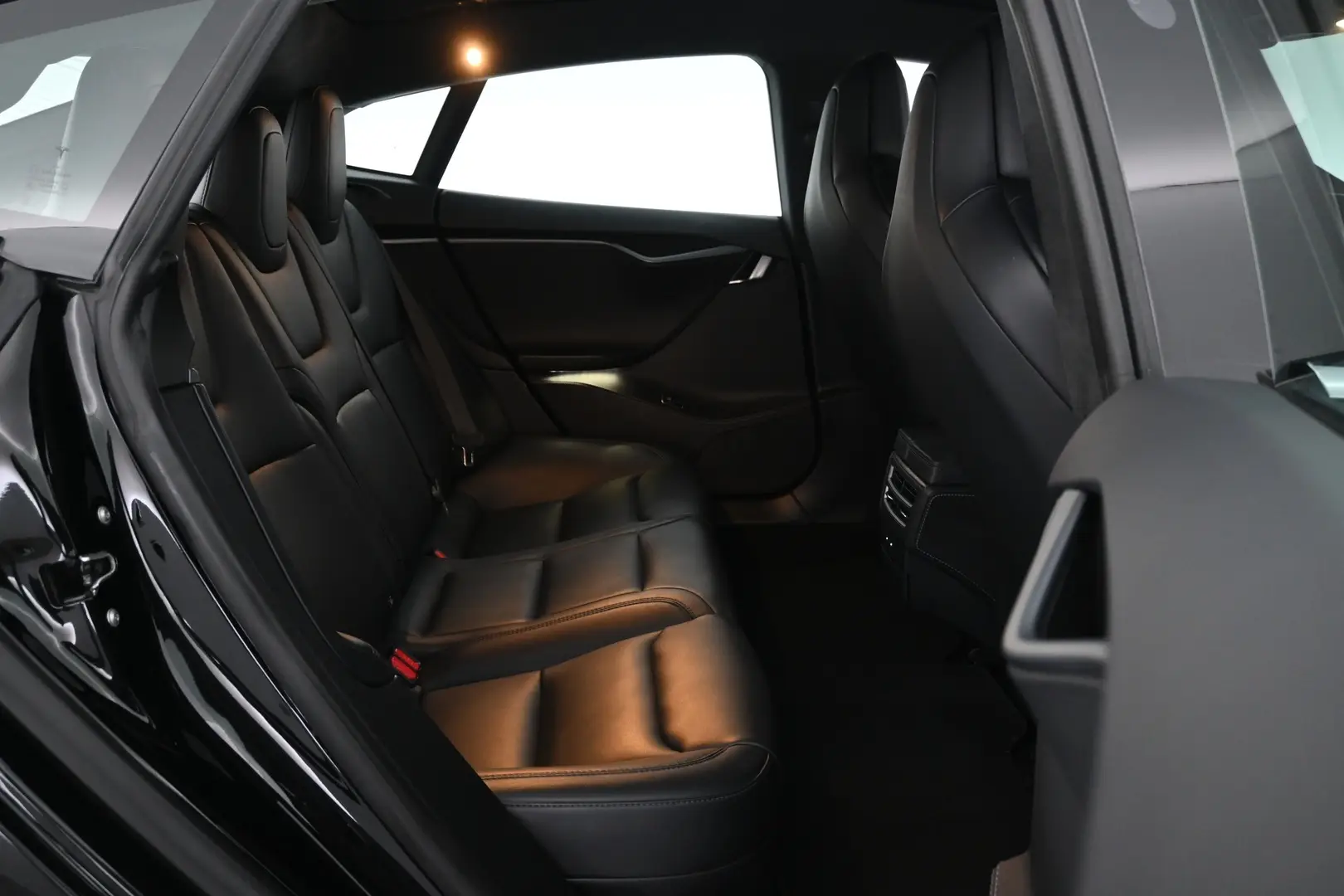 Car Image - 4kI0aekoFCw6uAgjc1TwOT