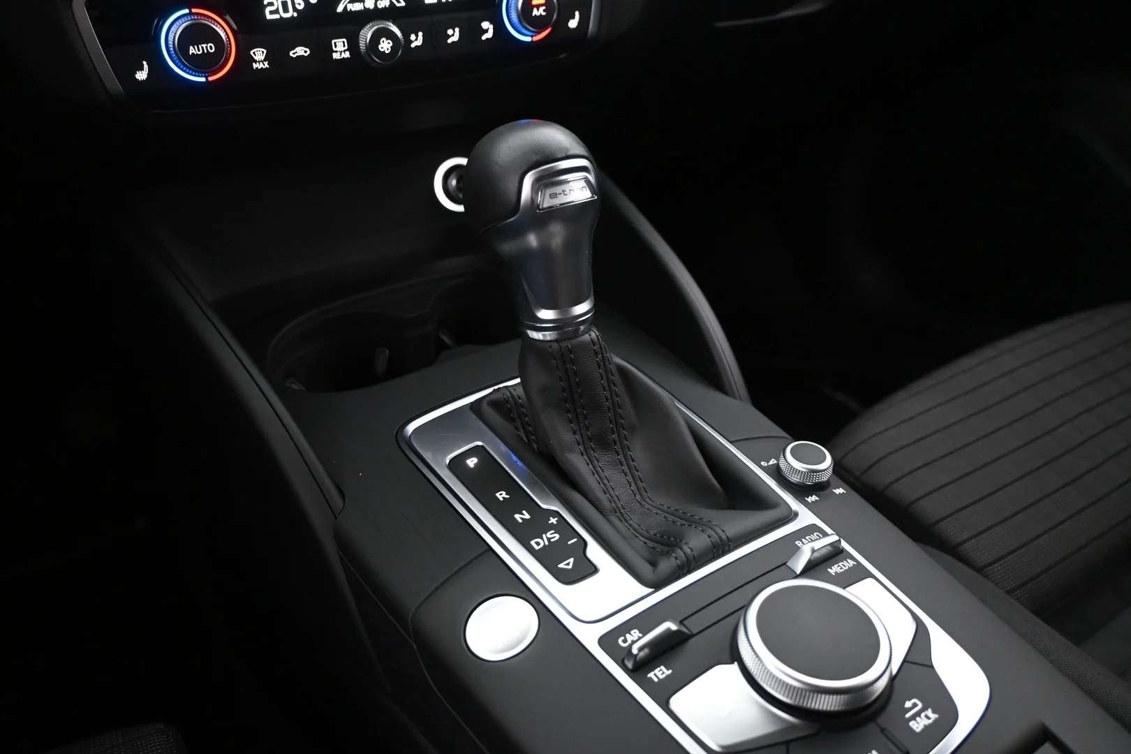 Car Image - 40KPs9uL8nx5aGBw9kv0Wl
