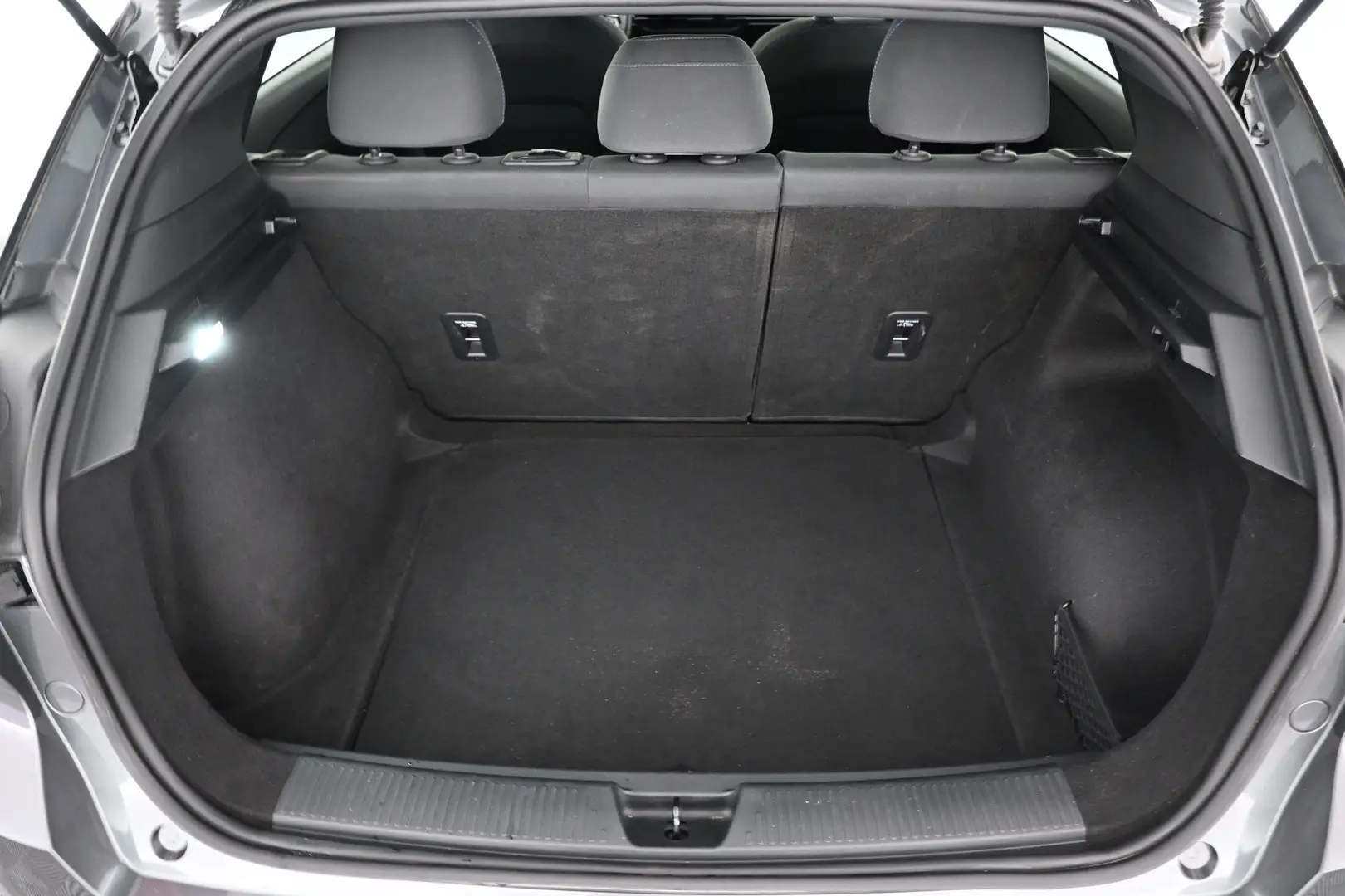 Car Image - 3IT0VAhZsZ7DZMXD5bxoEp