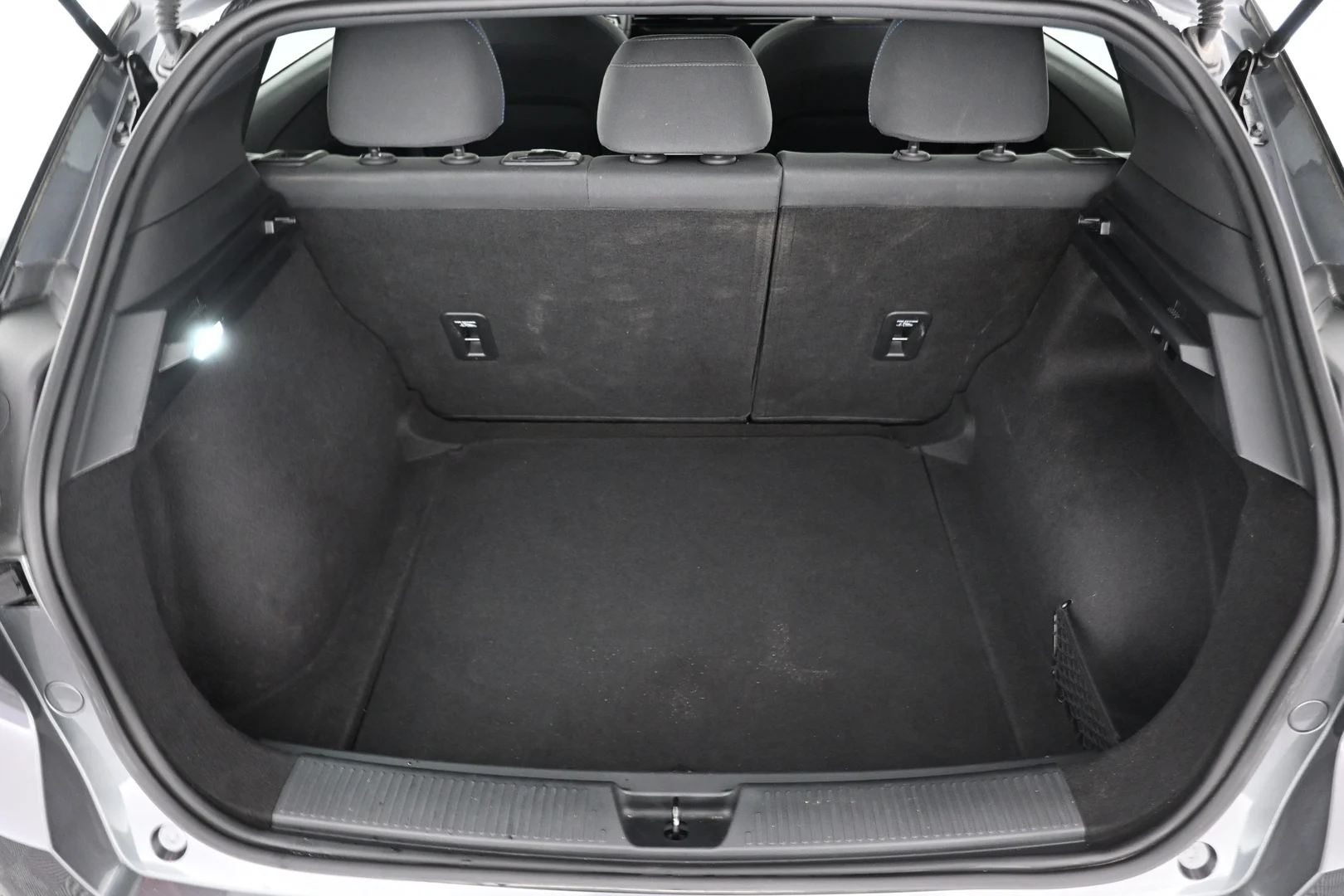 Car Image - 3IT0VAhZsZ7DZMXD5bxoEp