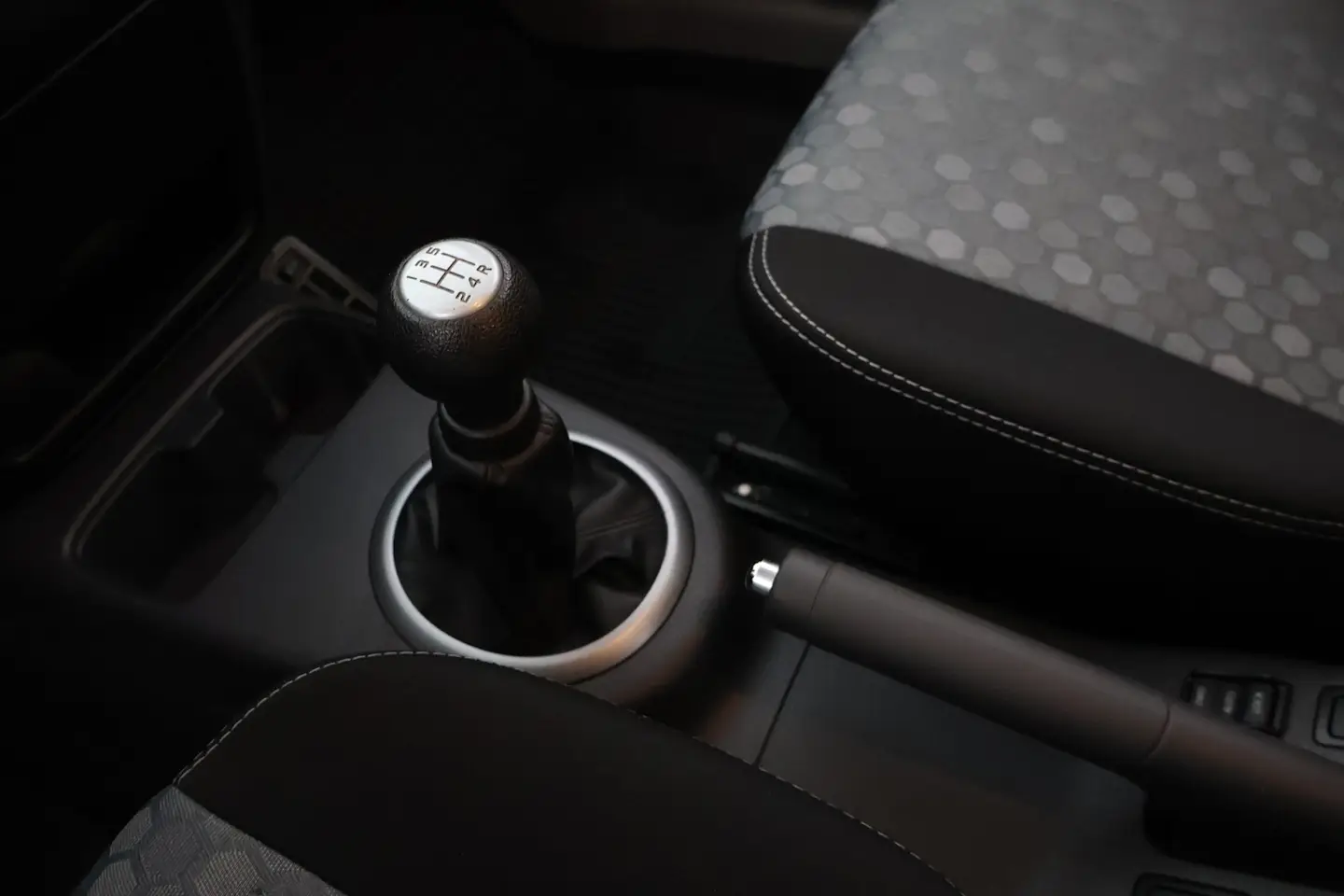 Car Image - 5Bx9cVS9mZVA4Igp0VQuOG