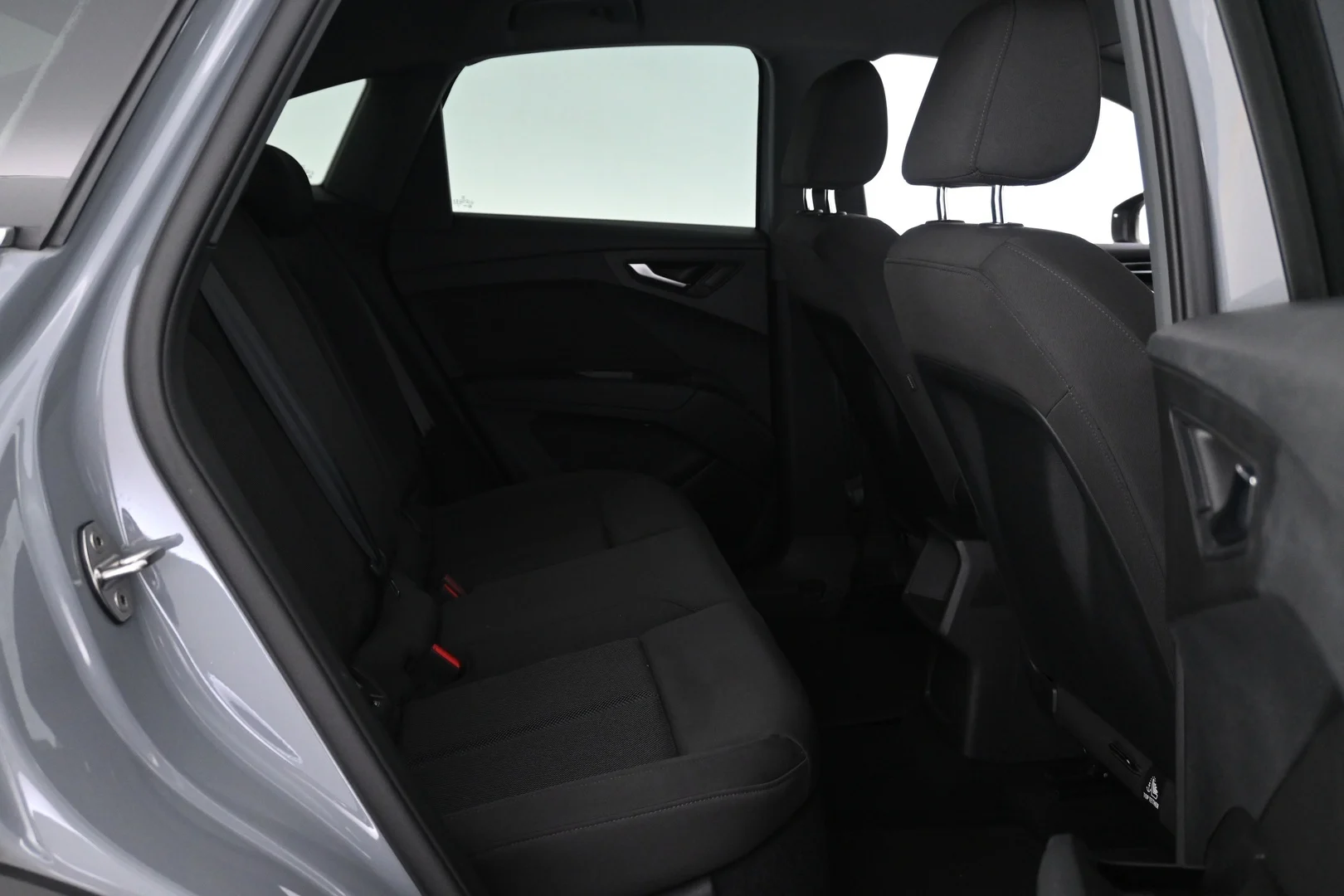 Car Image - 4MkSFGZnh8MnFvbDVEJKpg