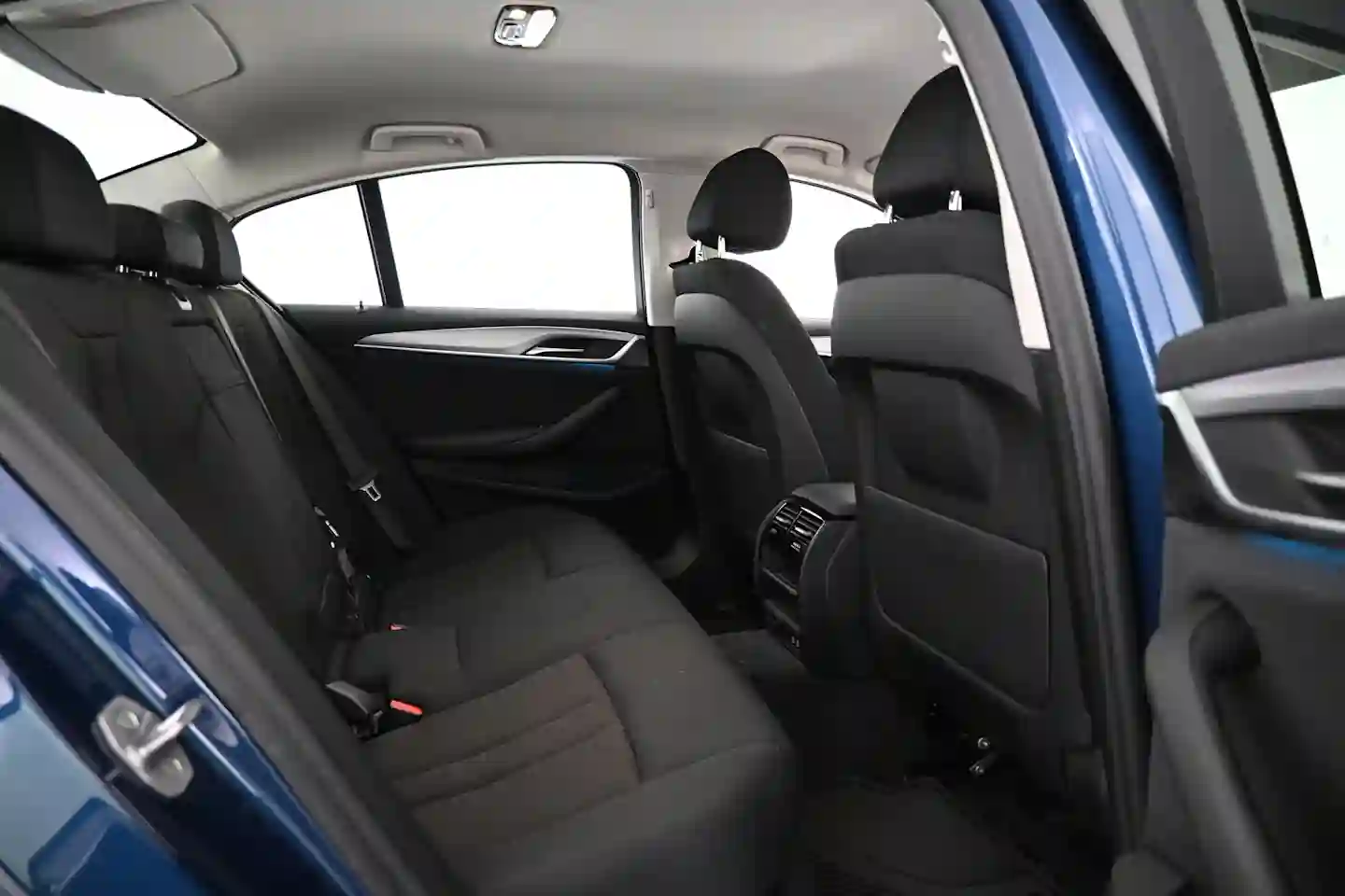 Car Image - 1BNd3ZXZDQcmleBciyCEvx