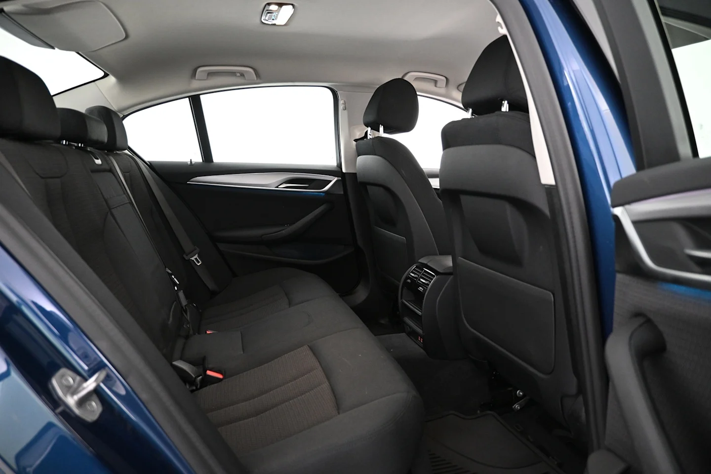 Car Image - 1BNd3ZXZDQcmleBciyCEvx