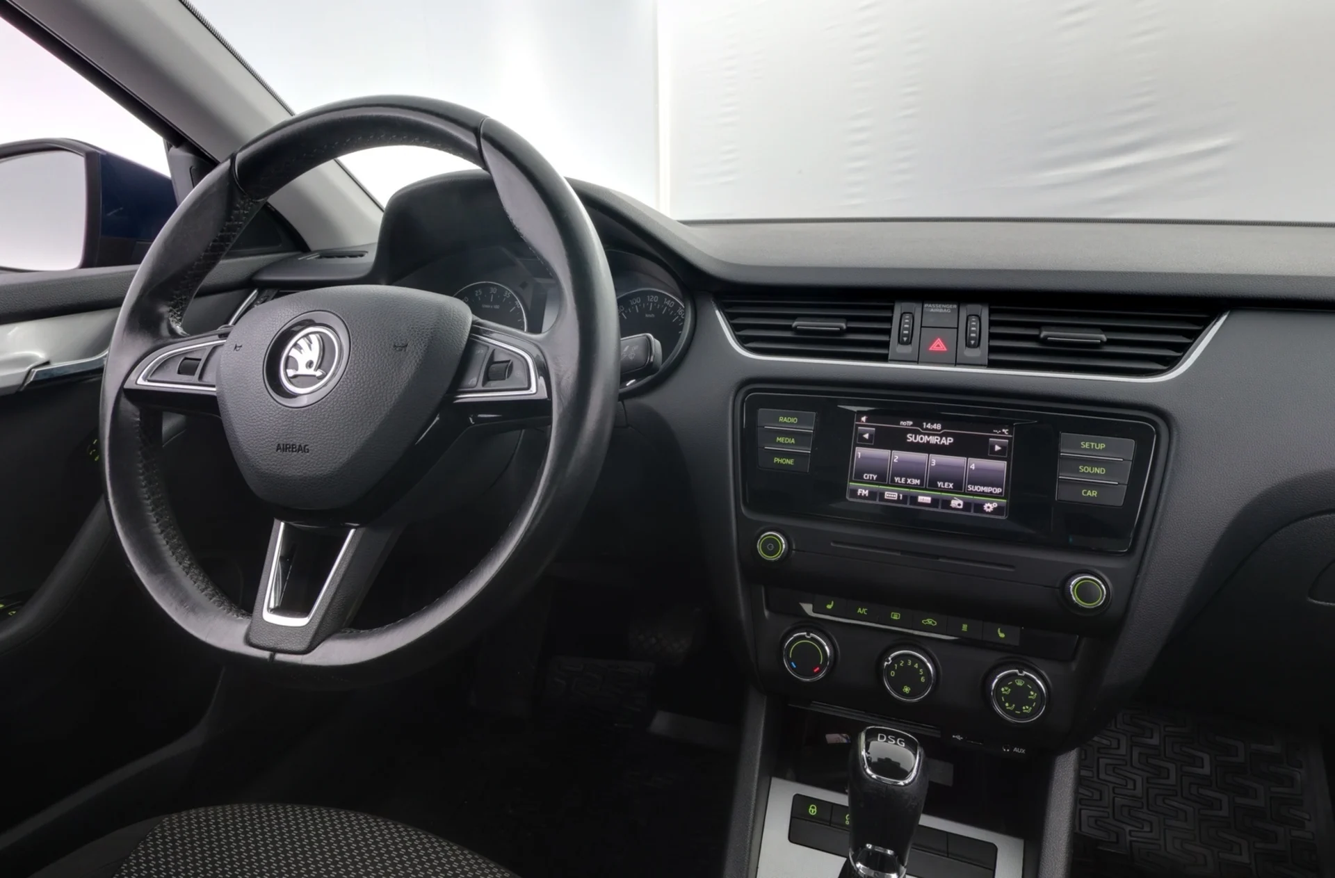 Car Image - 4mMU677XFS0Xh9MYCyPofk