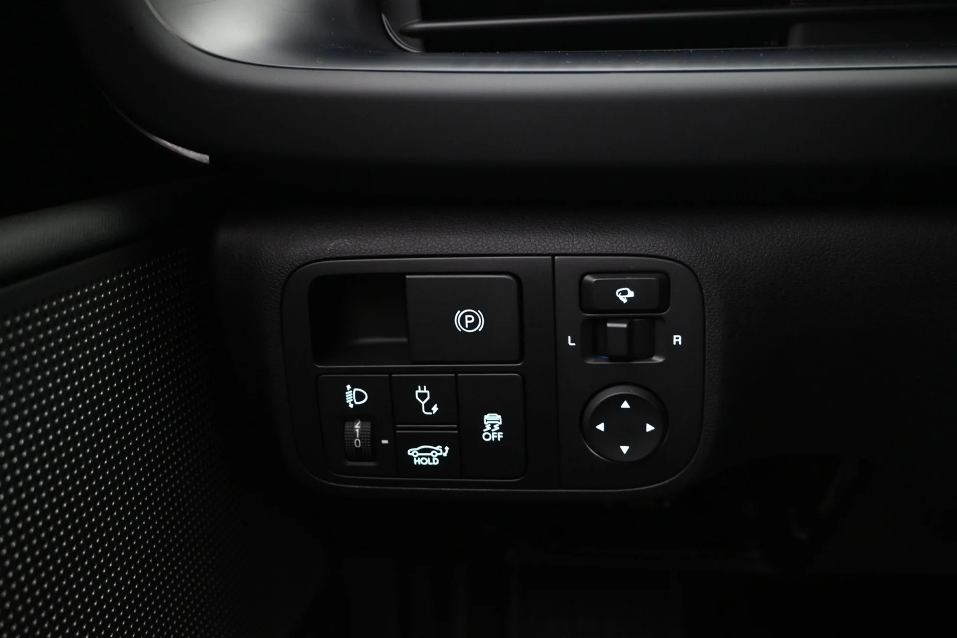 Car Image - 7c4k4r0LDB93WTAa3pS4fr